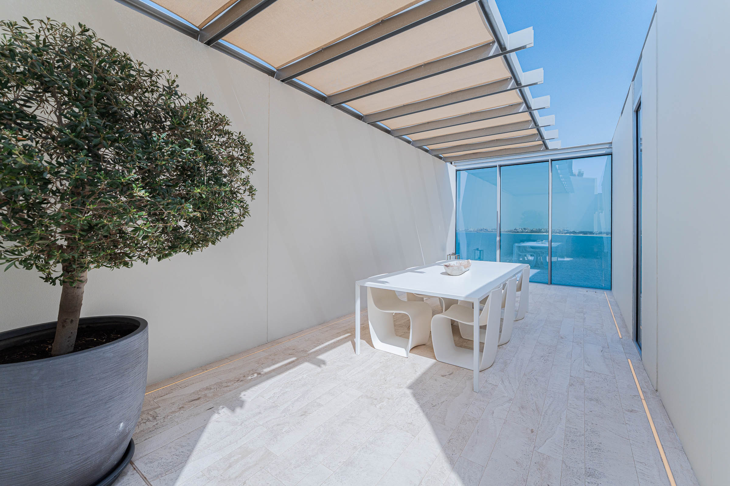  Apartment with Spacious Terrace and Sea View in Muraba - 物件實景