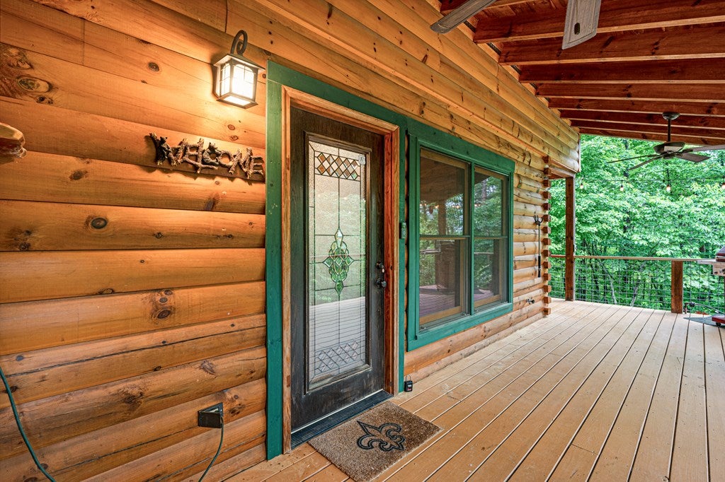 Ellijay, Georgia, 30540, United States, 3 Bedrooms Bedrooms, ,3 BathroomsBathrooms,Residential,For Sale,1837268