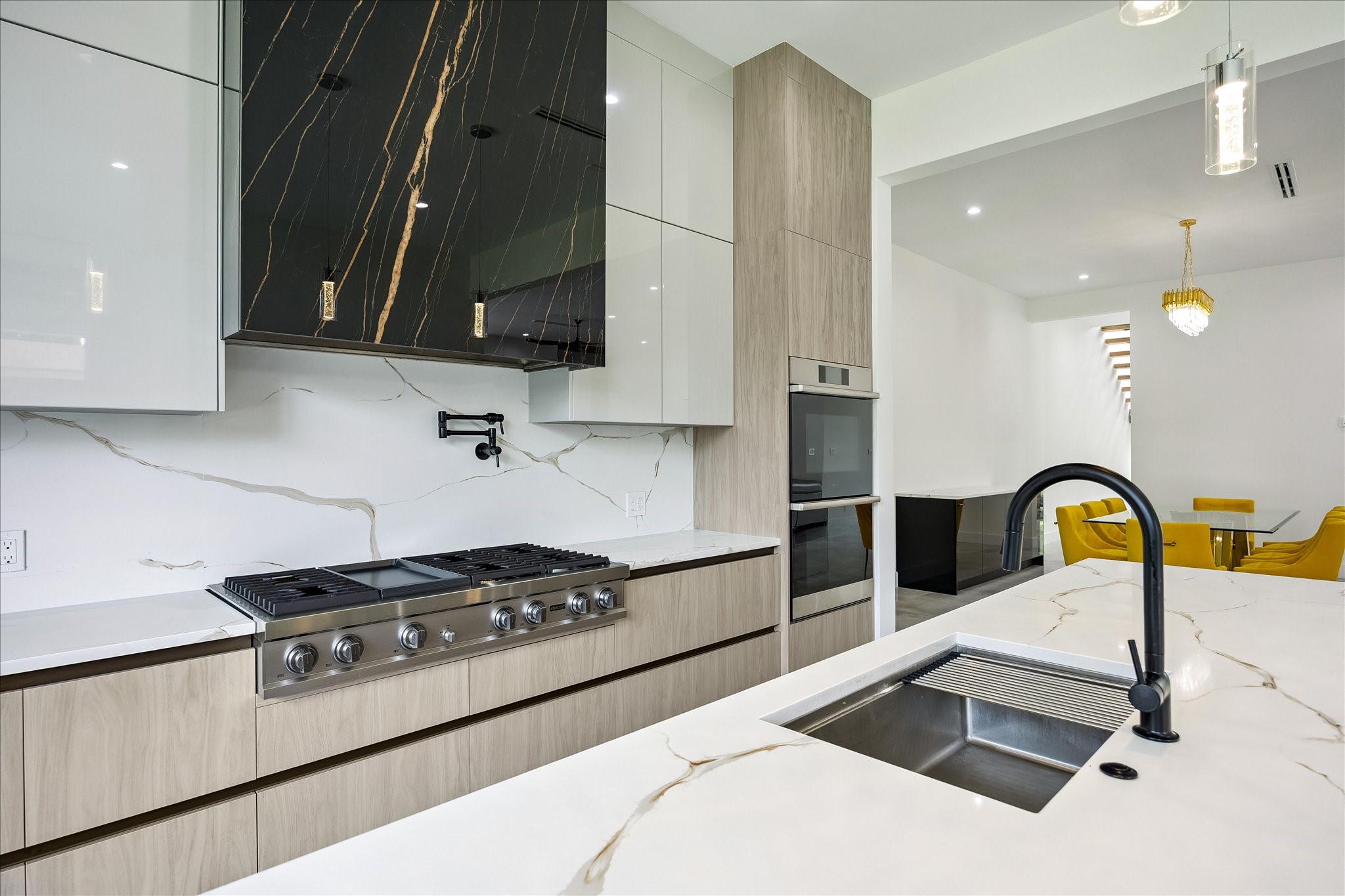 9909 Larston Street - 物件實景