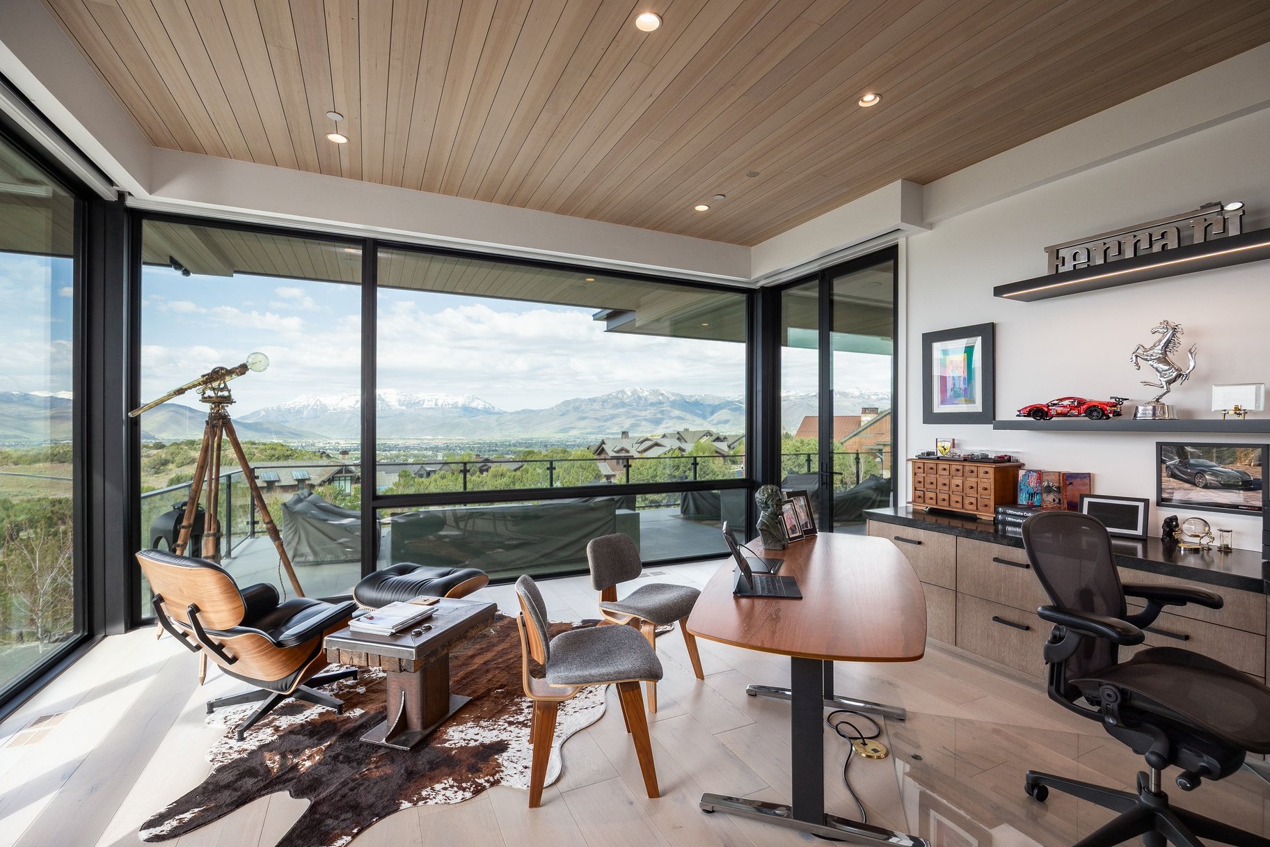  Luxury Lives Here  Architectural Masterpiece with Unmatched Privacy & Views - 物件實景