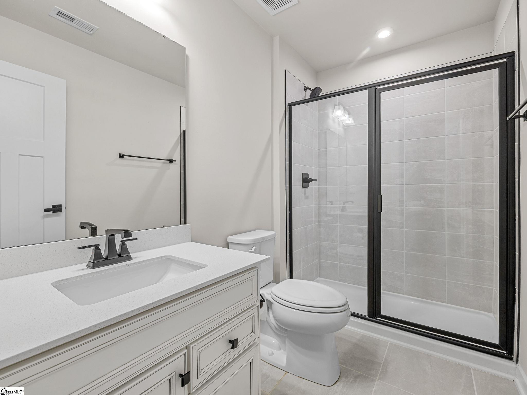 Woodruff, South Carolina, 29388, United States, 5 Bedrooms Bedrooms, ,4 BathroomsBathrooms,Residential,For Sale,1890519