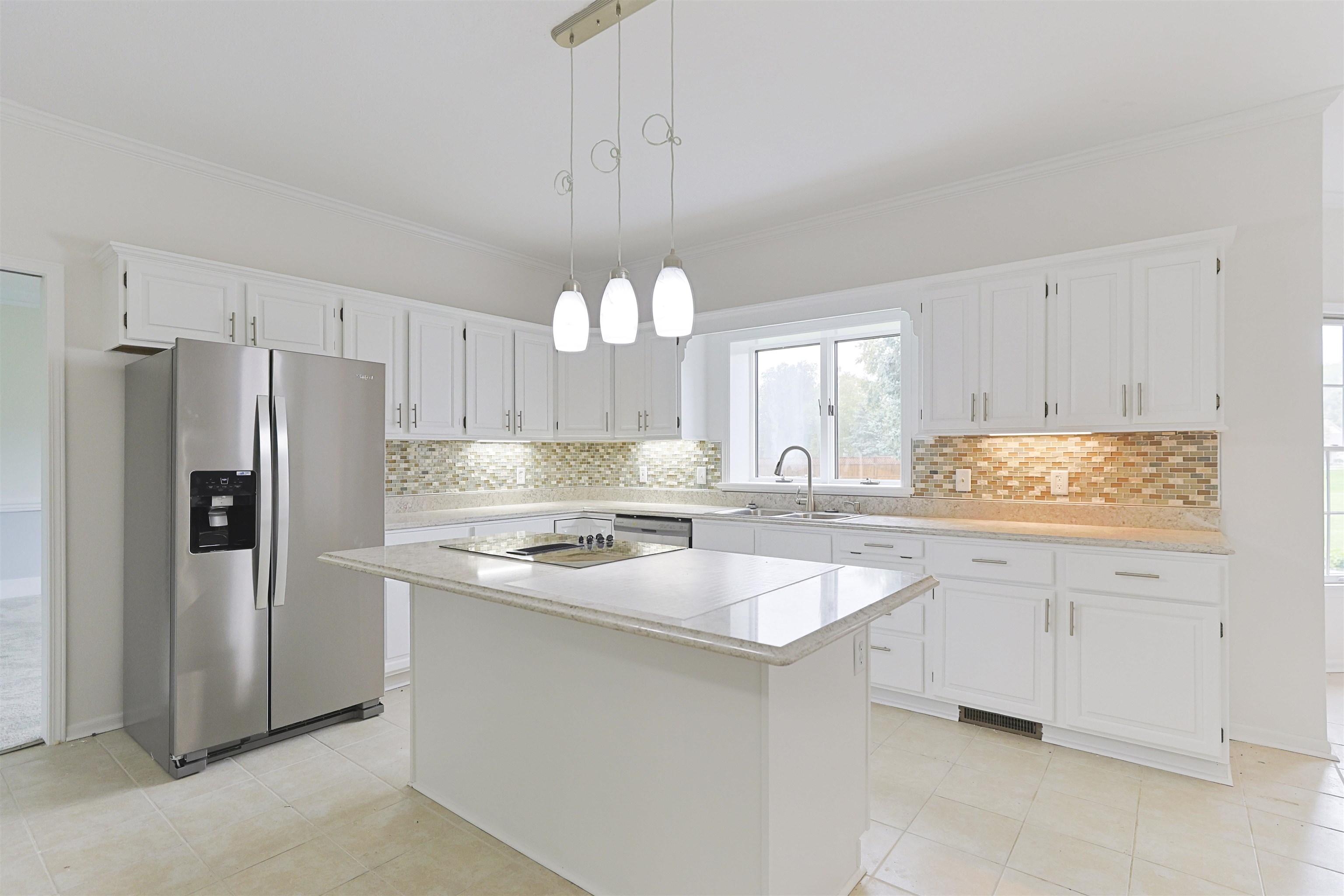 South Bend, Indiana, 46614, United States, 4 Bedrooms Bedrooms, ,4 BathroomsBathrooms,Residential,For Sale,1985327