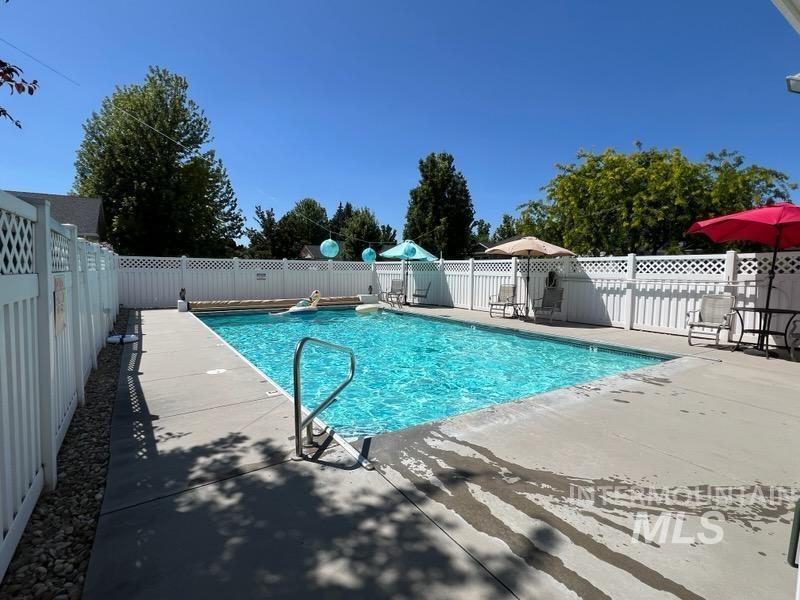 Meridian, Idaho, 83646, United States, 2 Bedrooms Bedrooms, ,Residential,For Sale,1889907