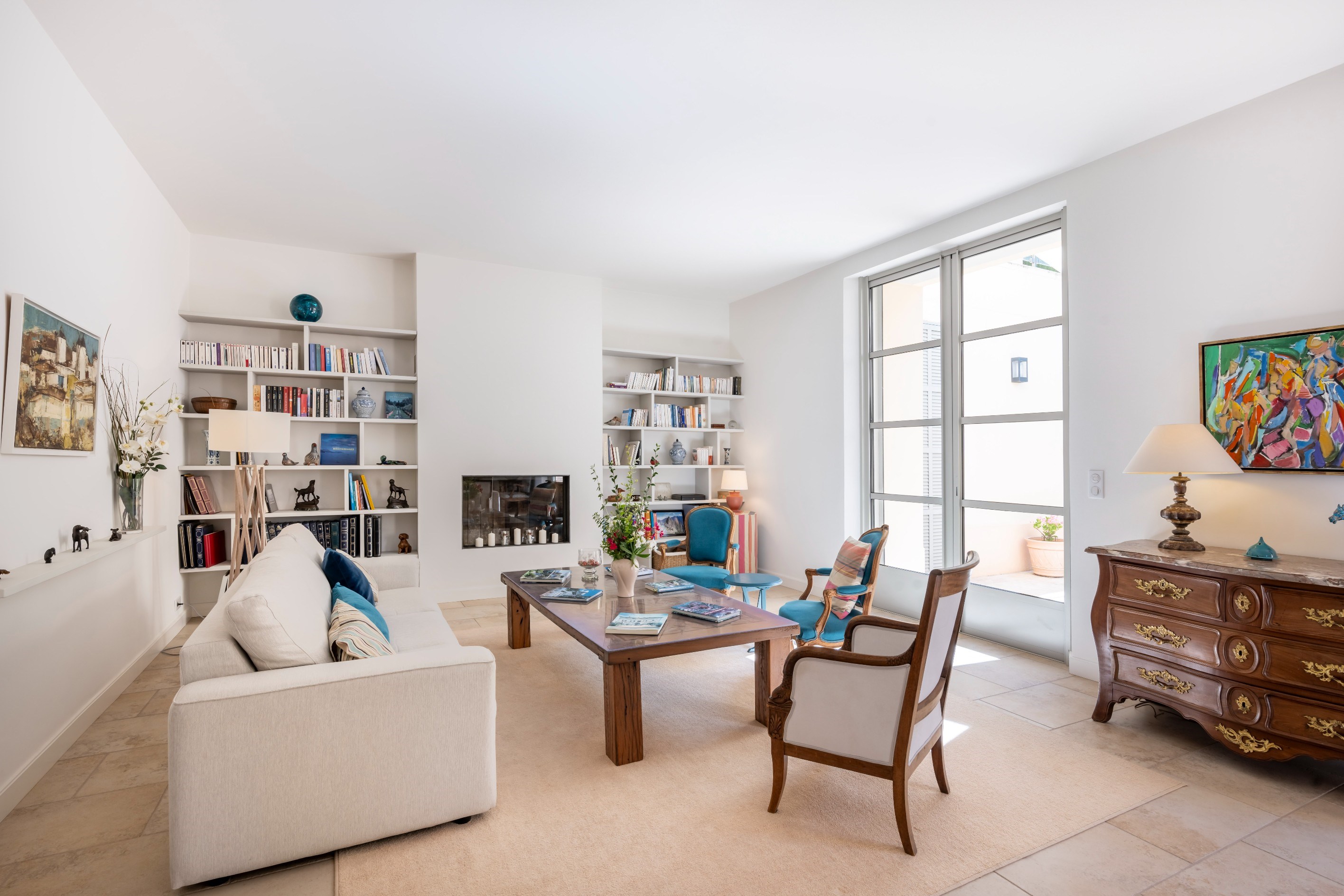  Renovated bastide with annex and swimming pool, 2 hectares in Grasse - 物件實景