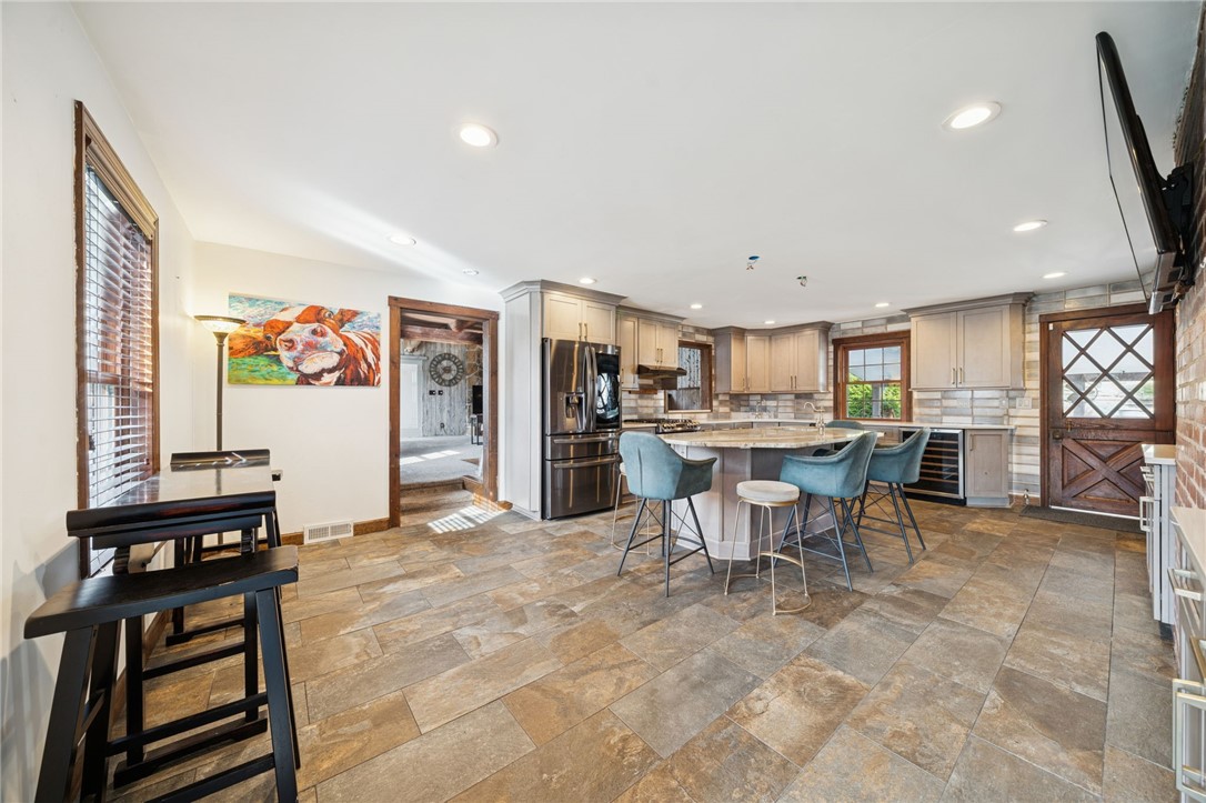 Plum Boro, Pennsylvania, 15239, United States, 4 Bedrooms Bedrooms, ,4 BathroomsBathrooms,Residential,For Sale,1996480