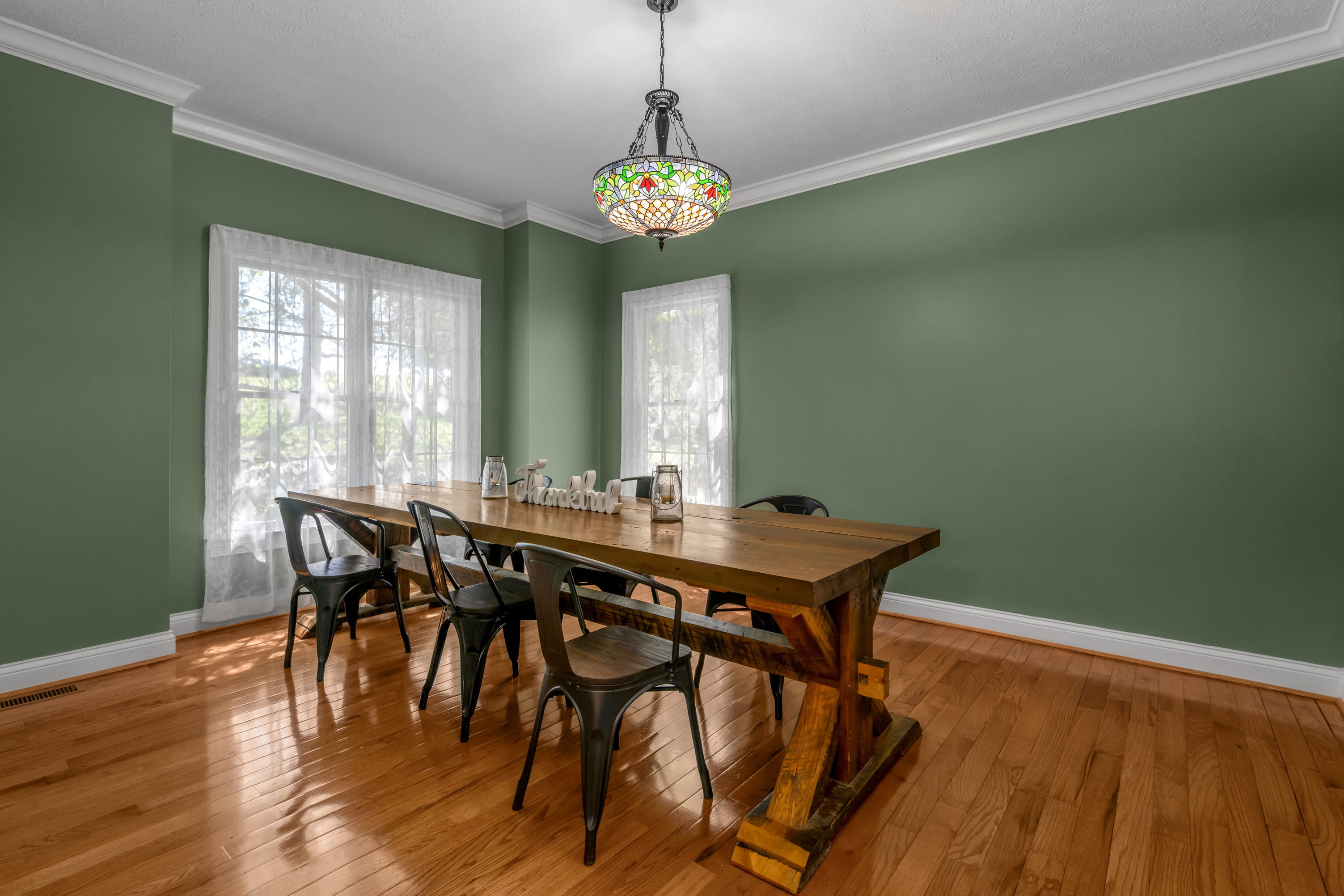  186 Hunter Drive - 物件實景