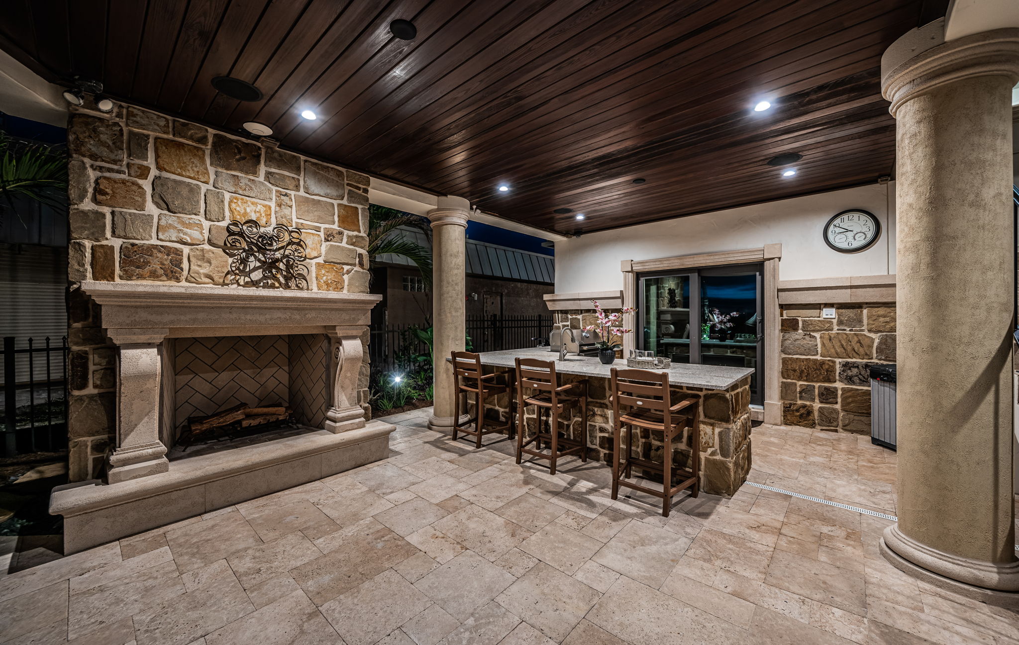 Redington Shores, Florida, 33708, United States, 5 Bedrooms Bedrooms, ,6 BathroomsBathrooms,Residential,For Sale,1921894