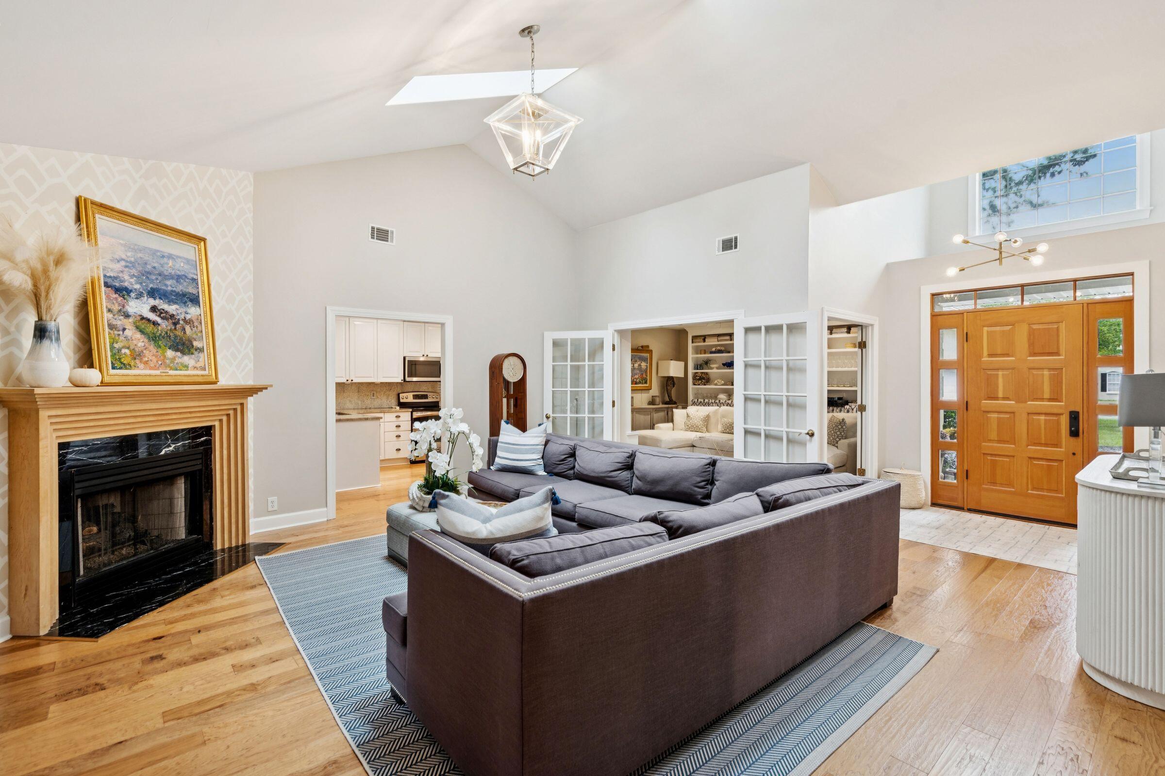 Mount Pleasant, South Carolina, 29464, United States, 3 Bedrooms Bedrooms, ,2 BathroomsBathrooms,Residential,For Sale,1979590