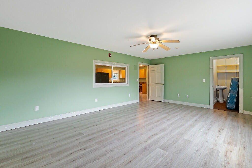 China, Maine, 04358, United States, 6 Bedrooms Bedrooms, ,3 BathroomsBathrooms,Residential,For Sale,1898689