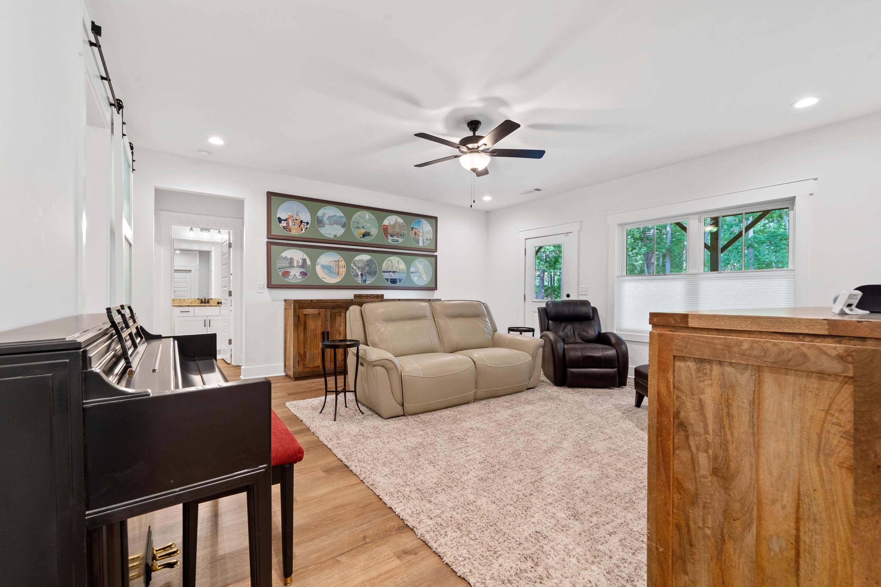 Greensboro, Georgia, 30642, United States, 4 Bedrooms Bedrooms, ,4 BathroomsBathrooms,Residential,For Sale,1818939
