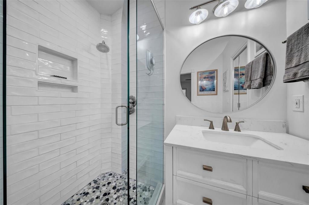 St Petersburg, Florida, 33704, United States, 2 Bedrooms Bedrooms, ,2 BathroomsBathrooms,Residential,For Sale,1897453
