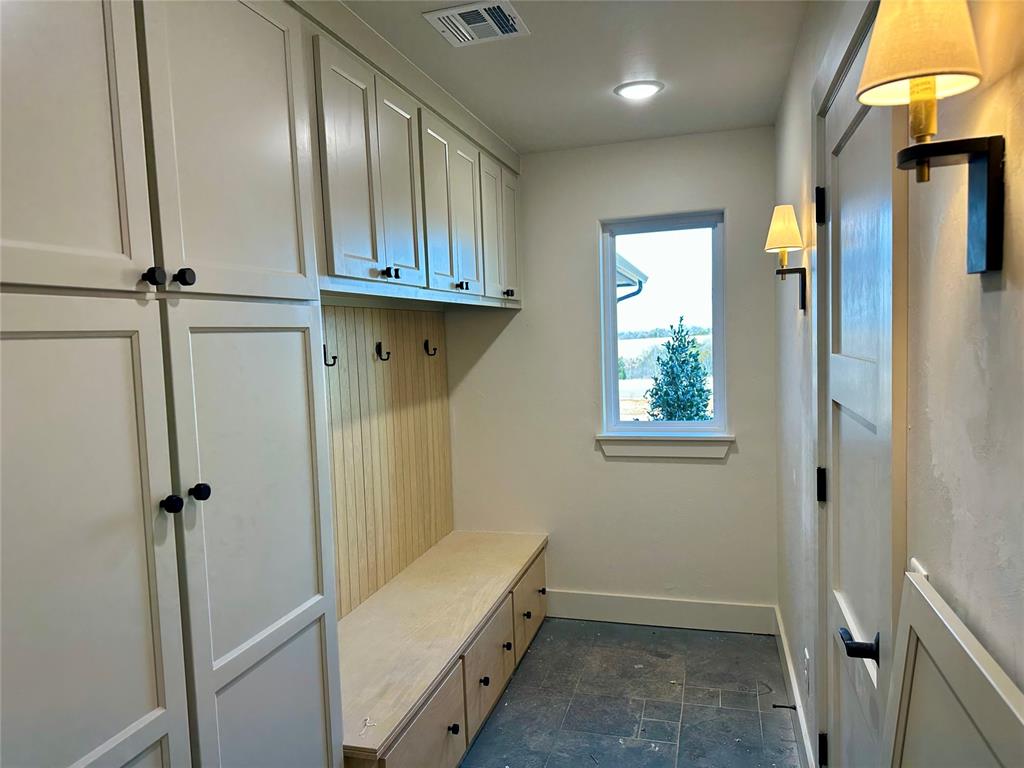 Goldsby, Oklahoma, 73093, United States, 4 Bedrooms Bedrooms, ,5 BathroomsBathrooms,Residential,For Sale,1992397