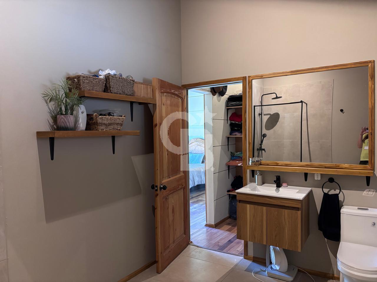 Puerto Varas, Chile, 3 Bedrooms Bedrooms, ,2 BathroomsBathrooms,Residential,For Sale,1989523