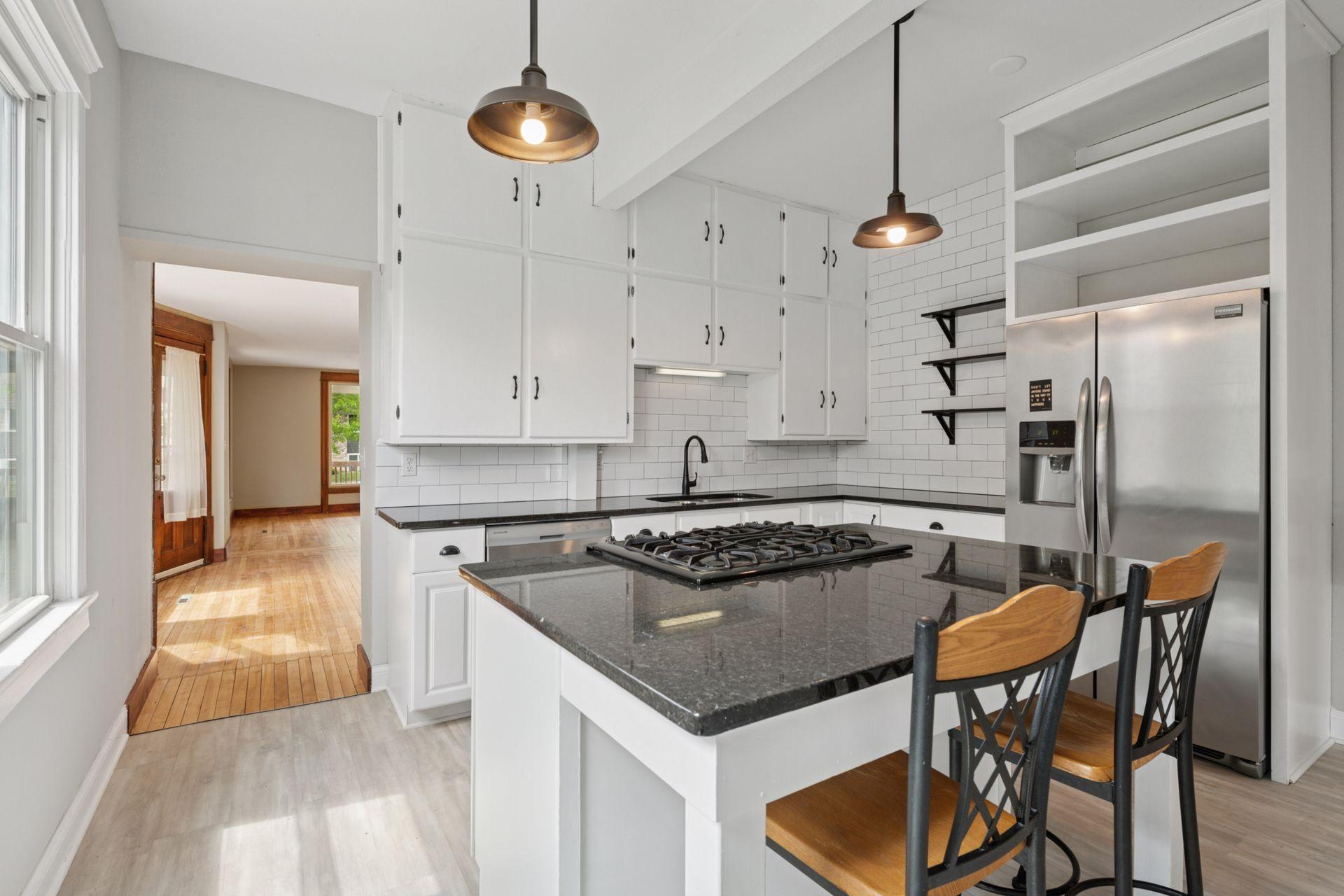 Minneapolis, Minnesota, 55408, United States, ,Residential,For Sale,1821606