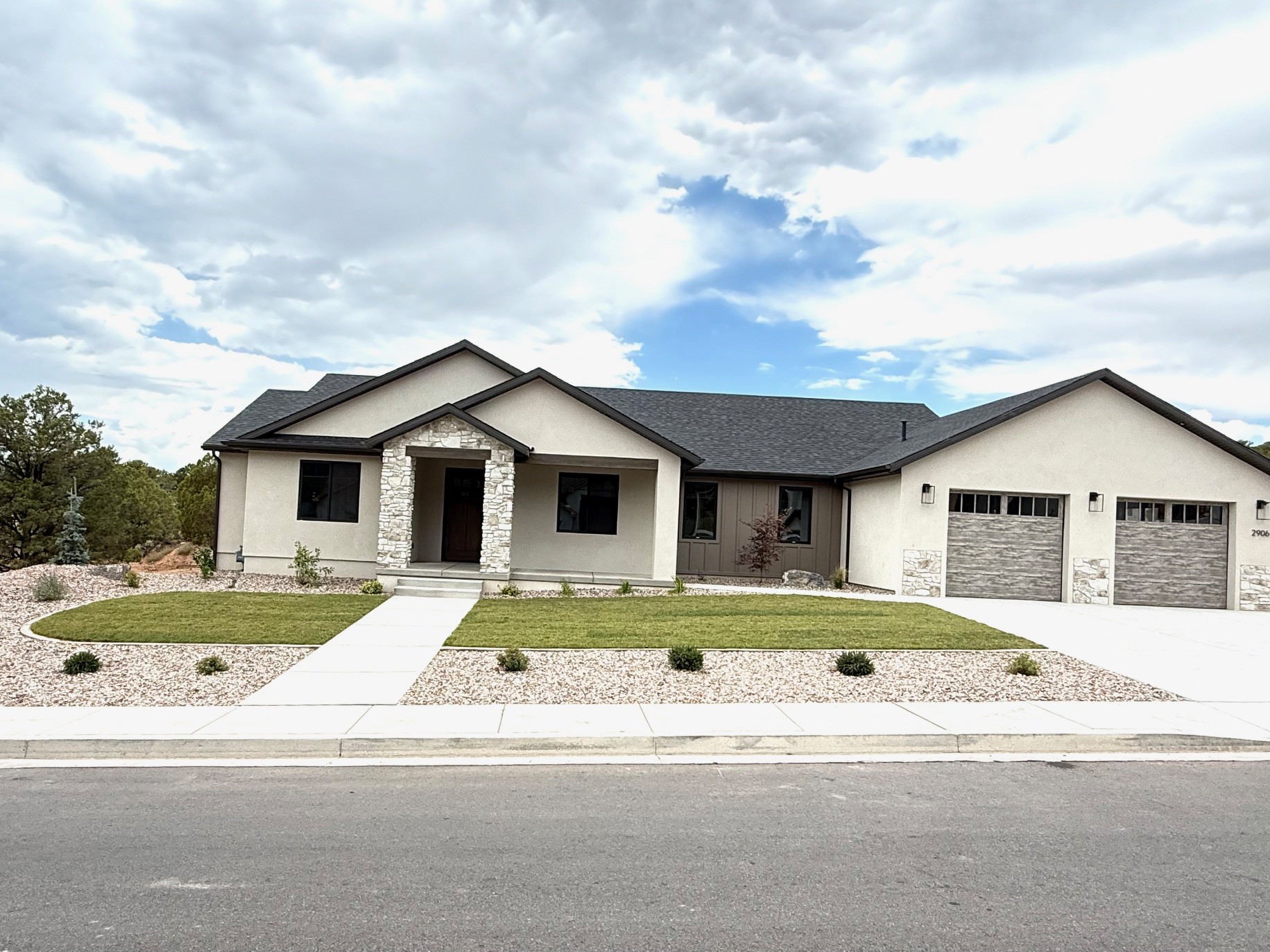 Cedar City, Utah, 84720, United States, 4 Bedrooms Bedrooms, ,3 BathroomsBathrooms,Residential,For Sale,1691817
