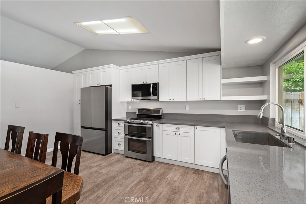 Castaic, California, 91384, United States, 4 Bedrooms Bedrooms, ,2 BathroomsBathrooms,Residential,For Sale,1896479