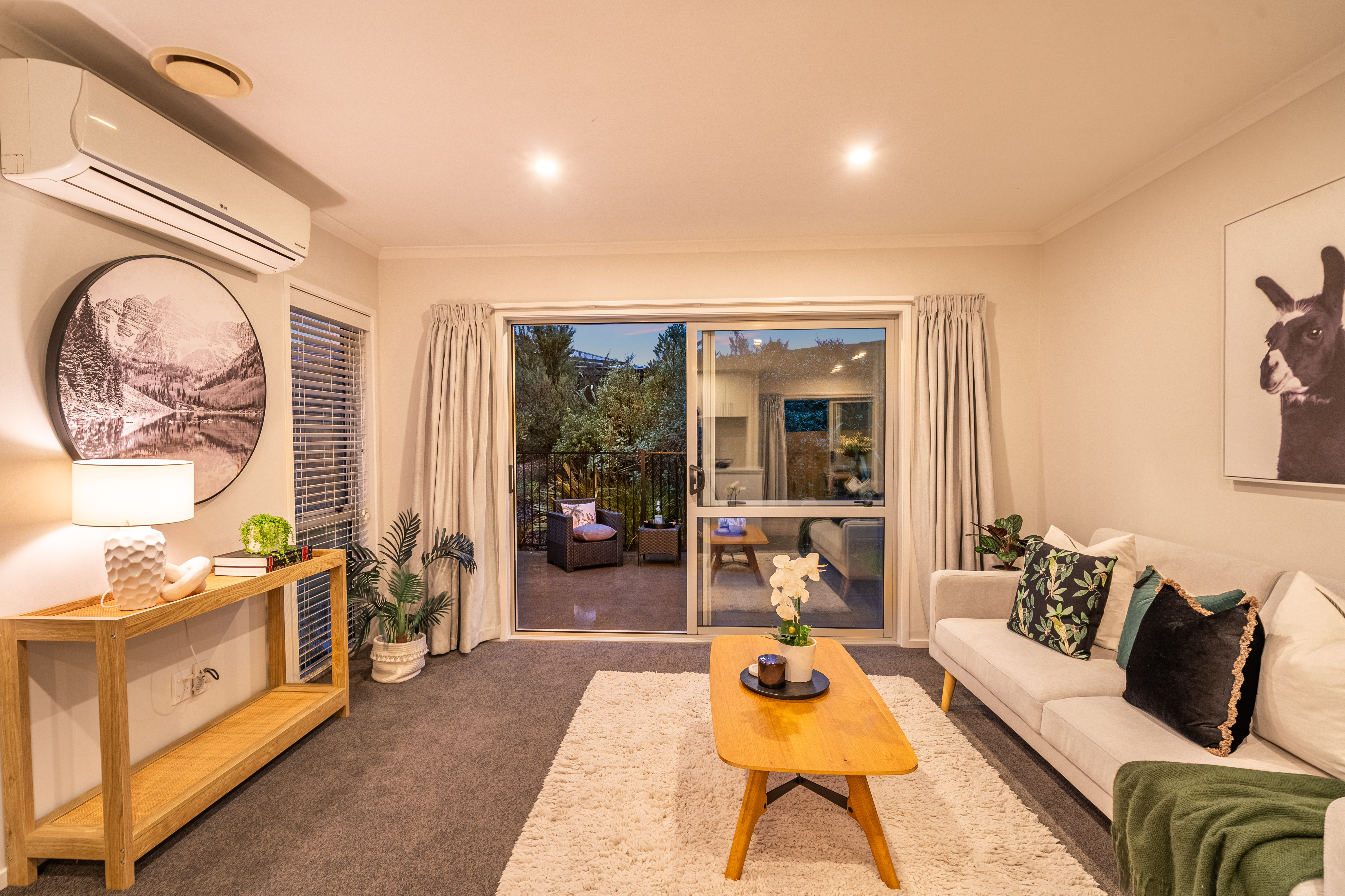  92 Sunstone Crescent, Timberlea, Upper Hutt - 物件實景