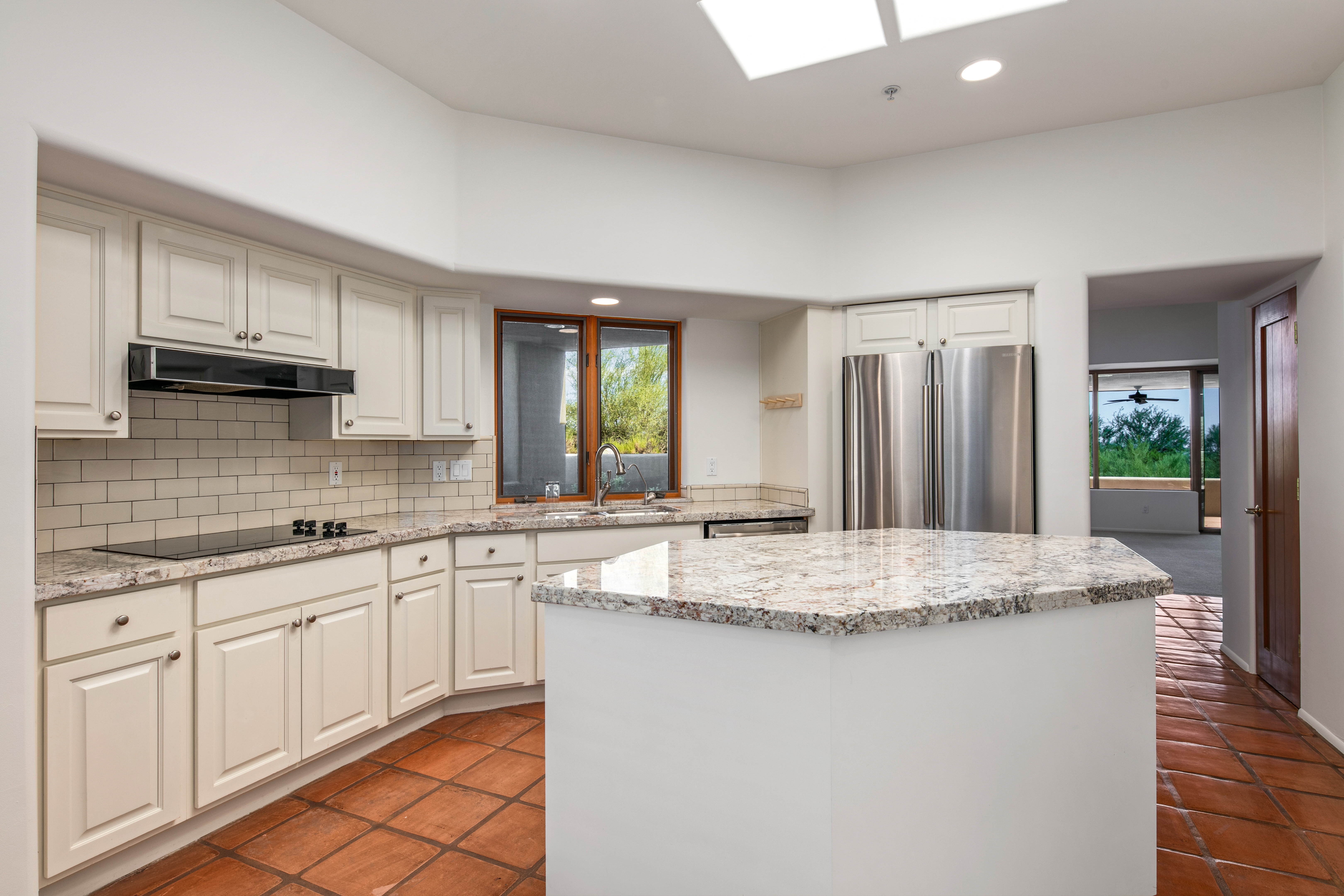  10095 E Graythorn Dr  Scottsdale, AZ - 物件實景
