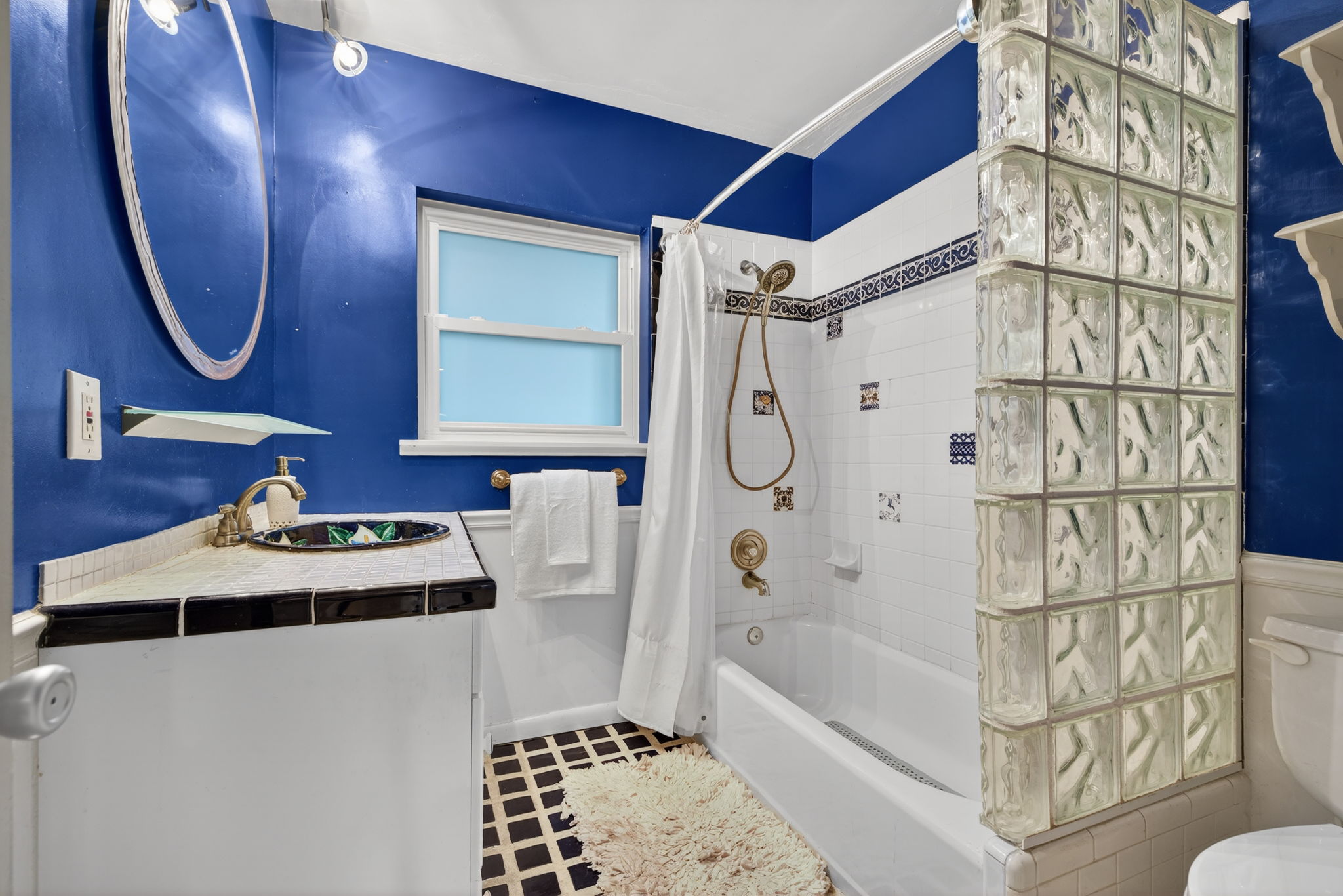 Clearwater, Florida, 33755, United States, 5 Bedrooms Bedrooms, ,3 BathroomsBathrooms,Residential,For Sale,2013064