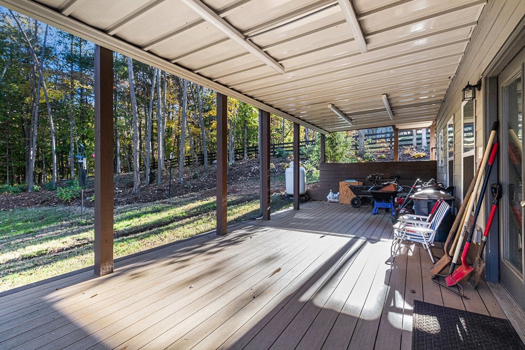 Dawsonville, Georgia, 30534, United States, 3 Bedrooms Bedrooms, ,2 BathroomsBathrooms,Residential,For Sale,1986839