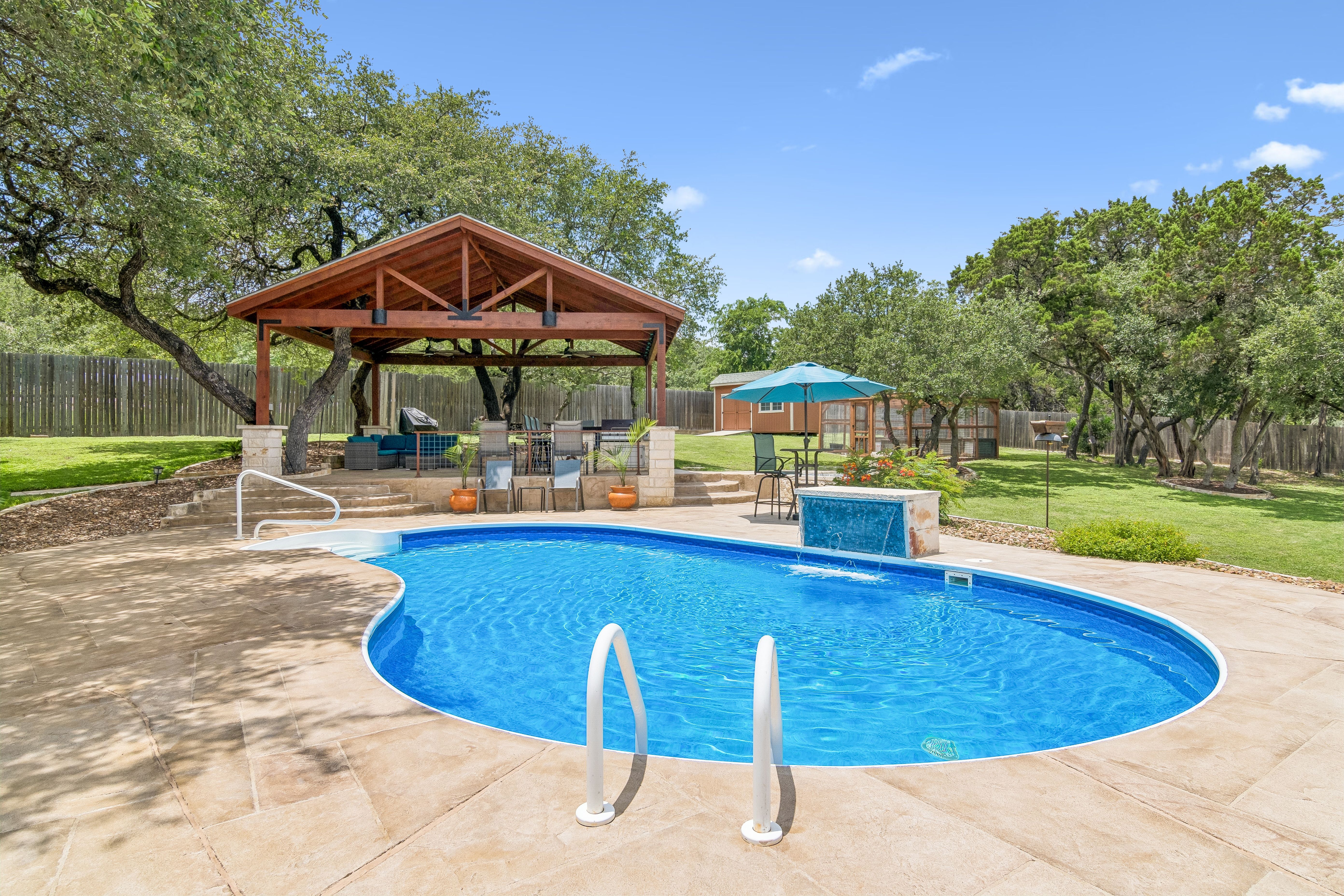  Pool, Pavilion & Peaceful Hill Country Living - 物件實景