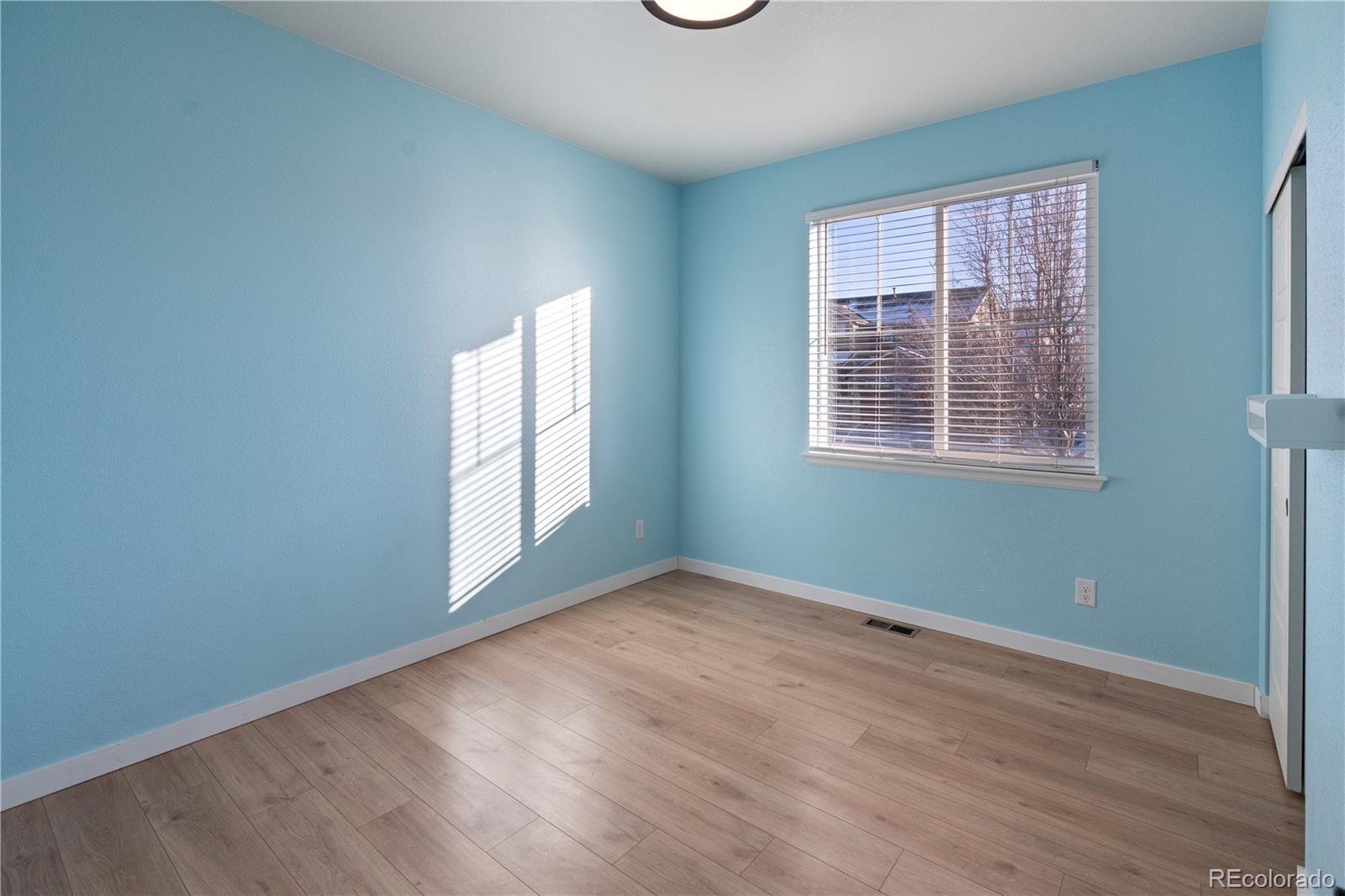 Brighton, Colorado, 80601, United States, 5 Bedrooms Bedrooms, ,4 BathroomsBathrooms,Residential,For Sale,2013778