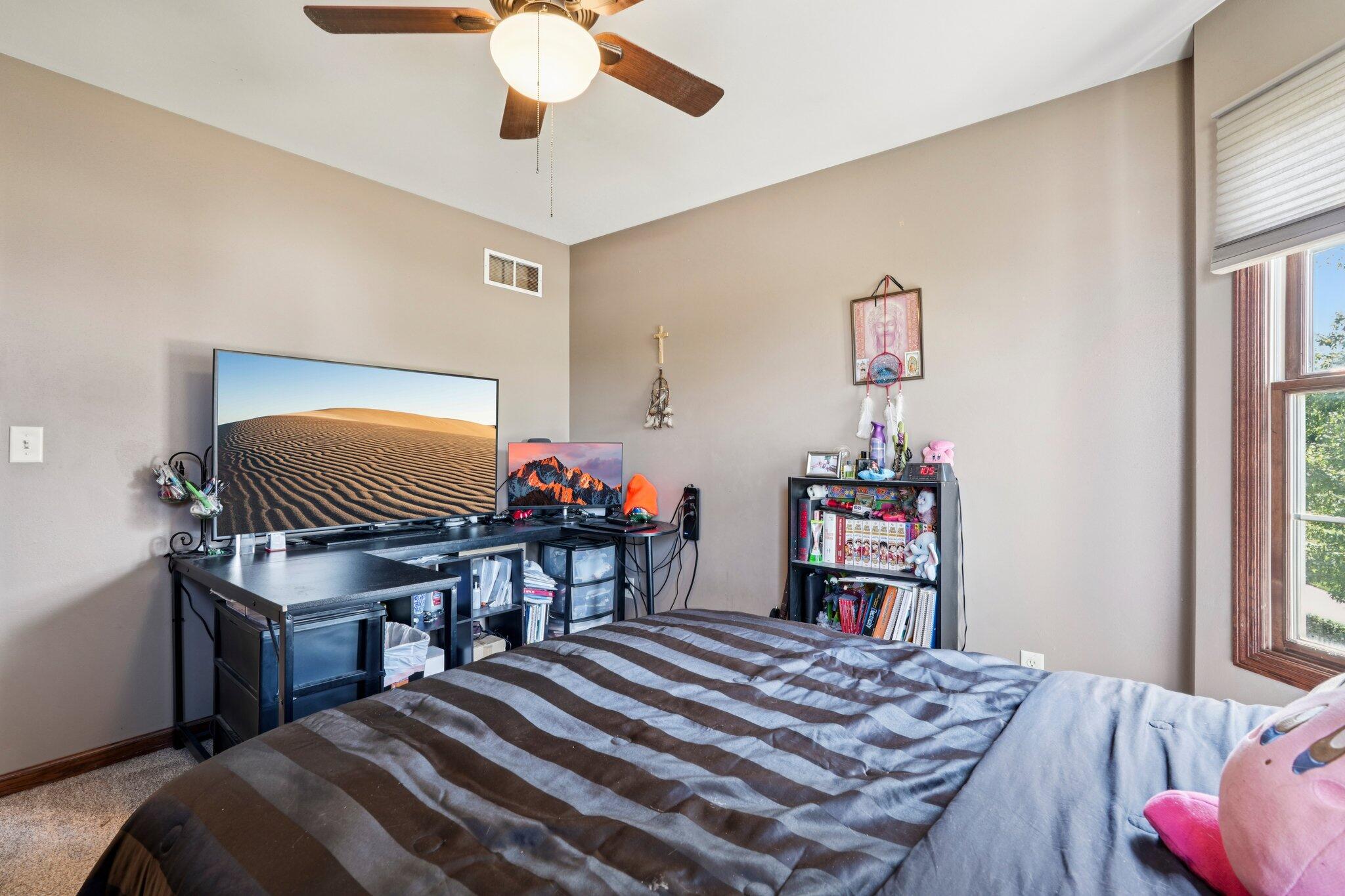 Pleasant Prairie, Wisconsin, 53158, United States, 4 Bedrooms Bedrooms, ,3 BathroomsBathrooms,Residential,For Sale,1983486