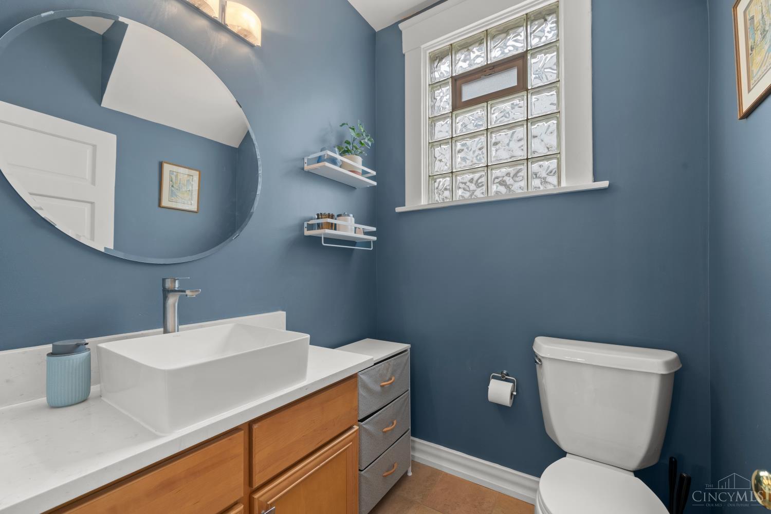 Cincinnati, Ohio, 45209, United States, 4 Bedrooms Bedrooms, ,2 BathroomsBathrooms,Residential,For Sale,1926472