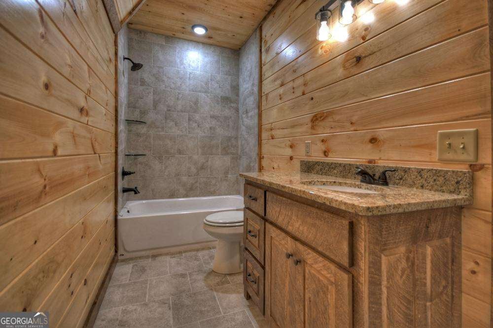 Mineral Bluff, Georgia, 30559, United States, 4 Bedrooms Bedrooms, ,5 BathroomsBathrooms,Residential,For Sale,1858939