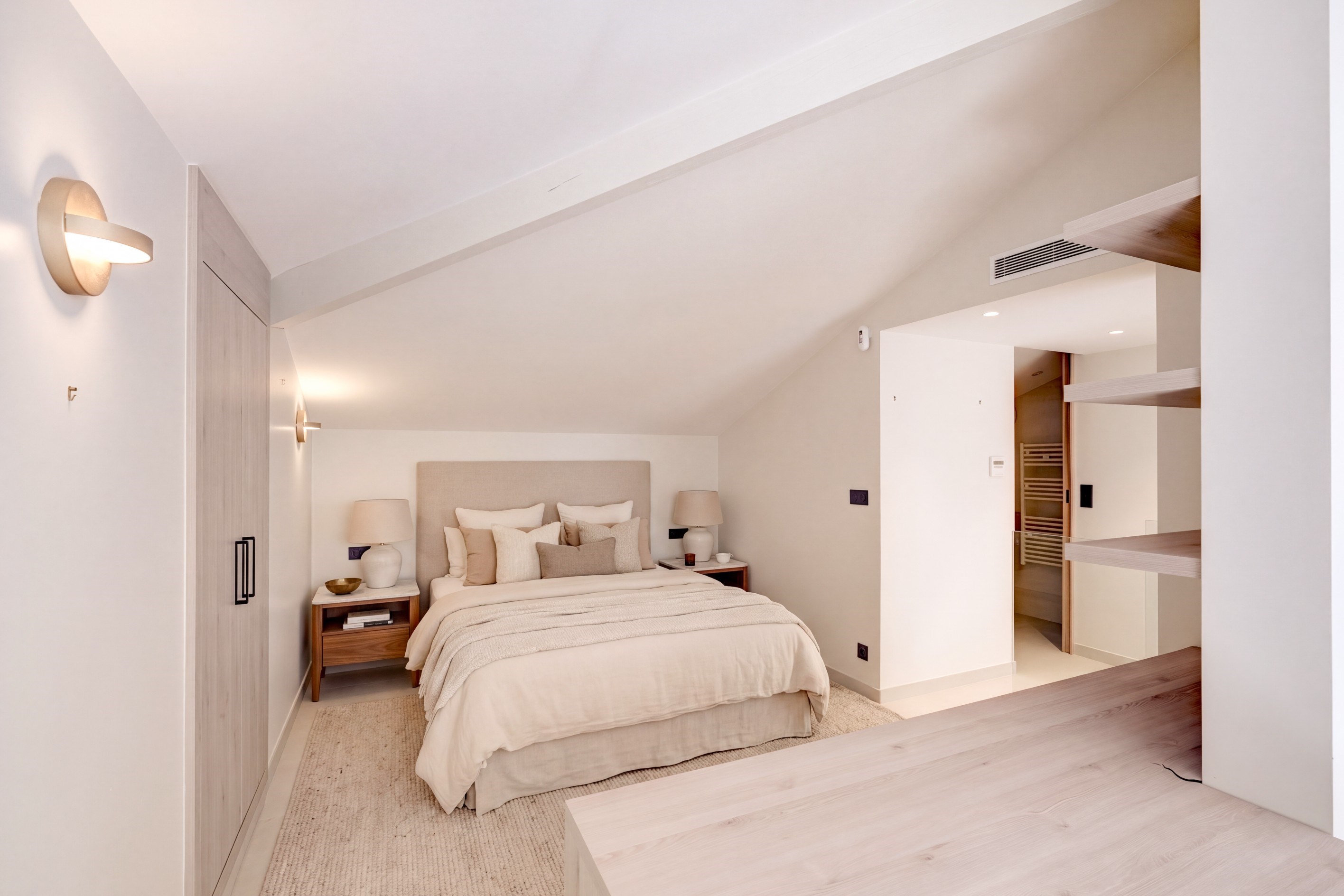  Exceptional 200m2 Penthouse  with Panoramic Sea Views, close to all commodities… - 物件實景