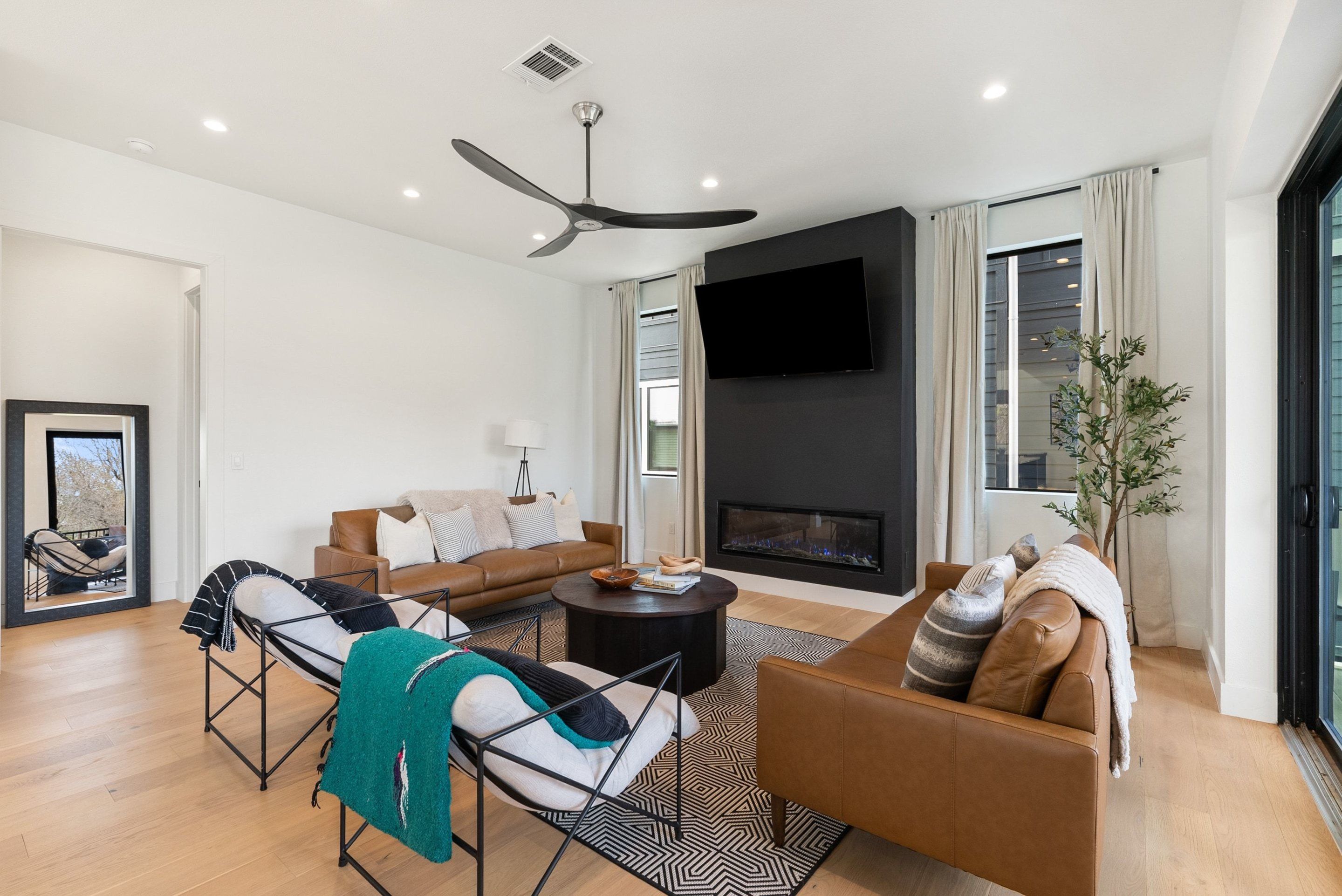  Luxury Value 2023 build on Lake LBJ - 物件實景