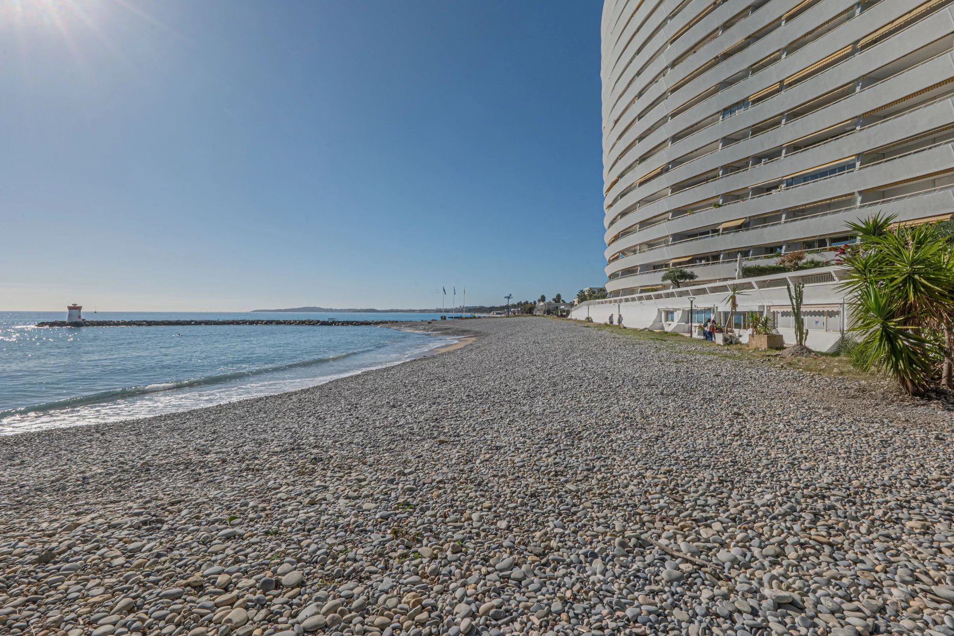 Villeneuve-Loubet, Provence-Alpes-Côte d’Azur, 06270, FR, 2 Bedrooms Bedrooms, ,Residential,For Sale,1996026