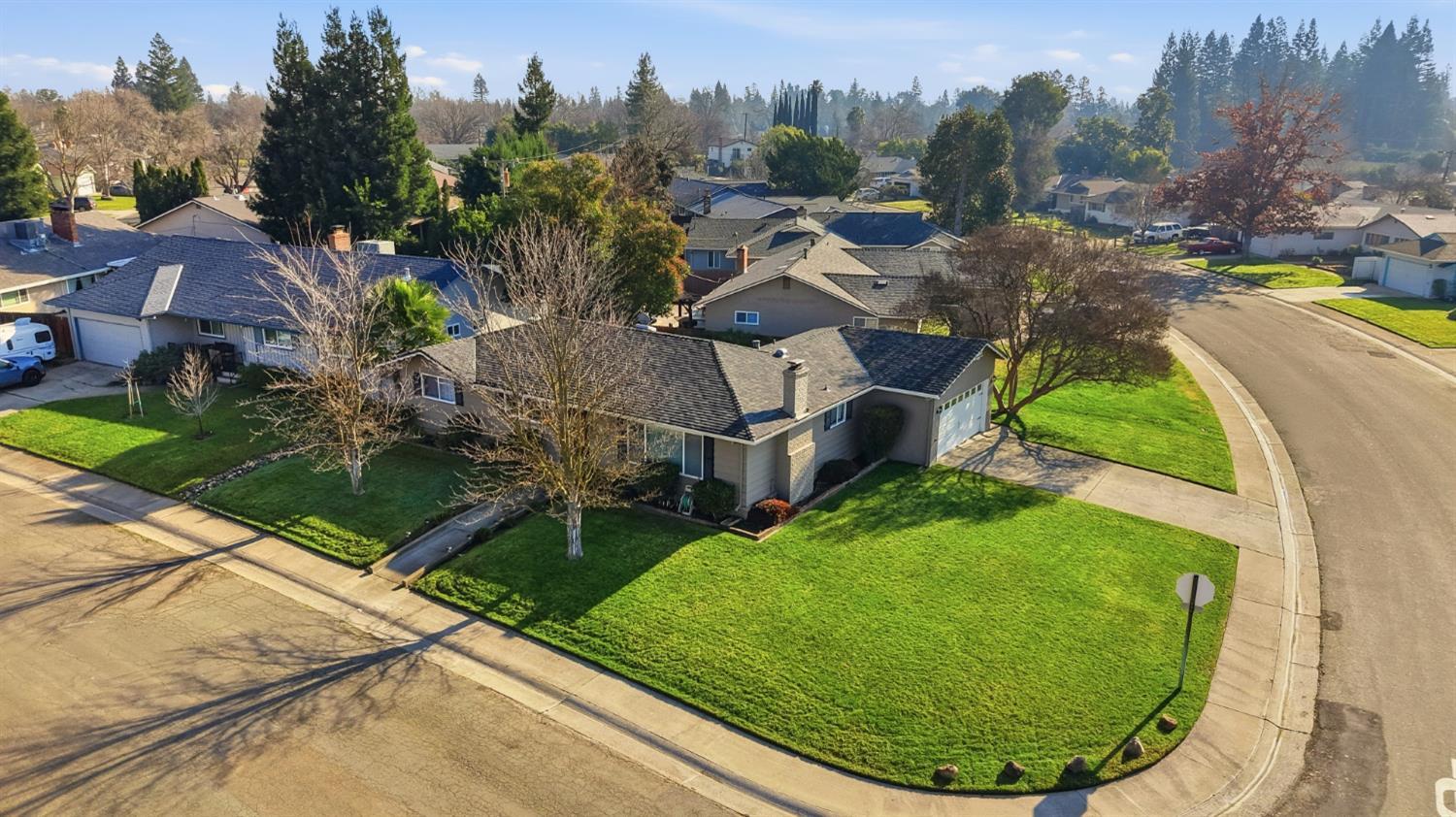 Sacramento, California, 95864, United States, 3 Bedrooms Bedrooms, ,2 BathroomsBathrooms,Residential,For Sale,2010336