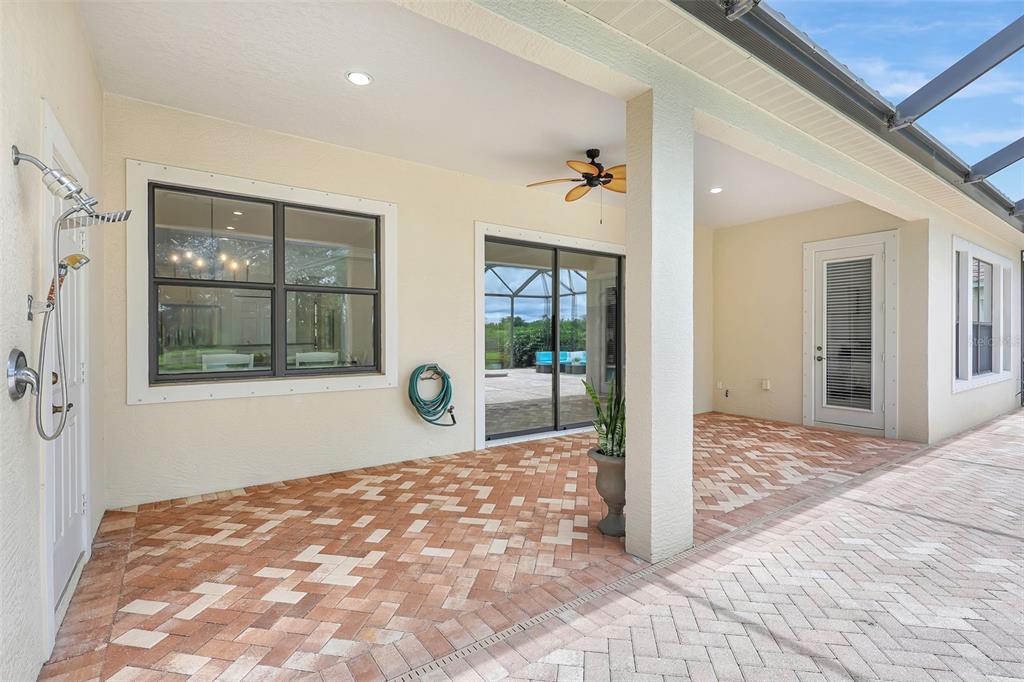 Lakewood Ranch, Florida, 34202, United States, 4 Bedrooms Bedrooms, ,4 BathroomsBathrooms,Residential,For Sale,1849002