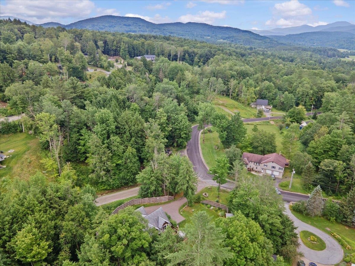 Stowe, Vermont, 05672, United States, 2 Bedrooms Bedrooms, ,1 BathroomBathrooms,Residential,For Sale,1908811