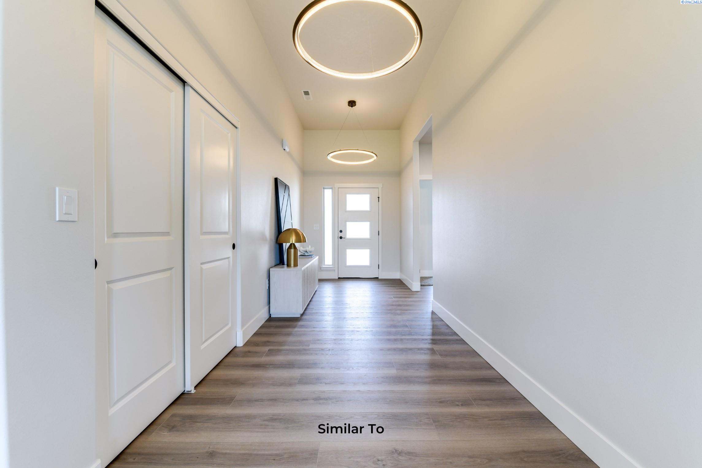 Kennewick, Washington, 99338, United States, 3 Bedrooms Bedrooms, ,1 BathroomBathrooms,Residential,For Sale,1954756