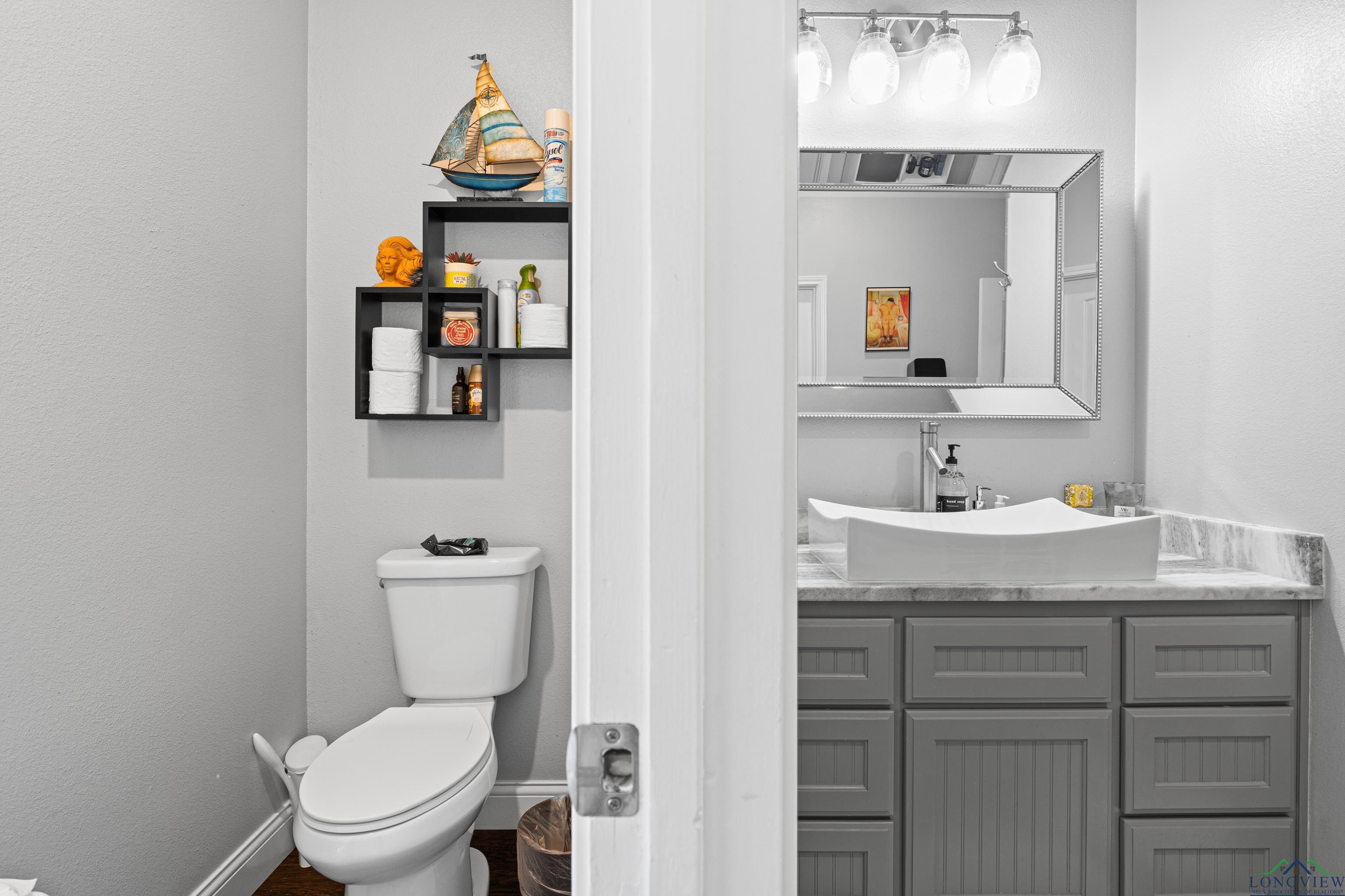 Winona, Texas, 75792, United States, 3 Bedrooms Bedrooms, ,2 BathroomsBathrooms,Residential,For Sale,1866525