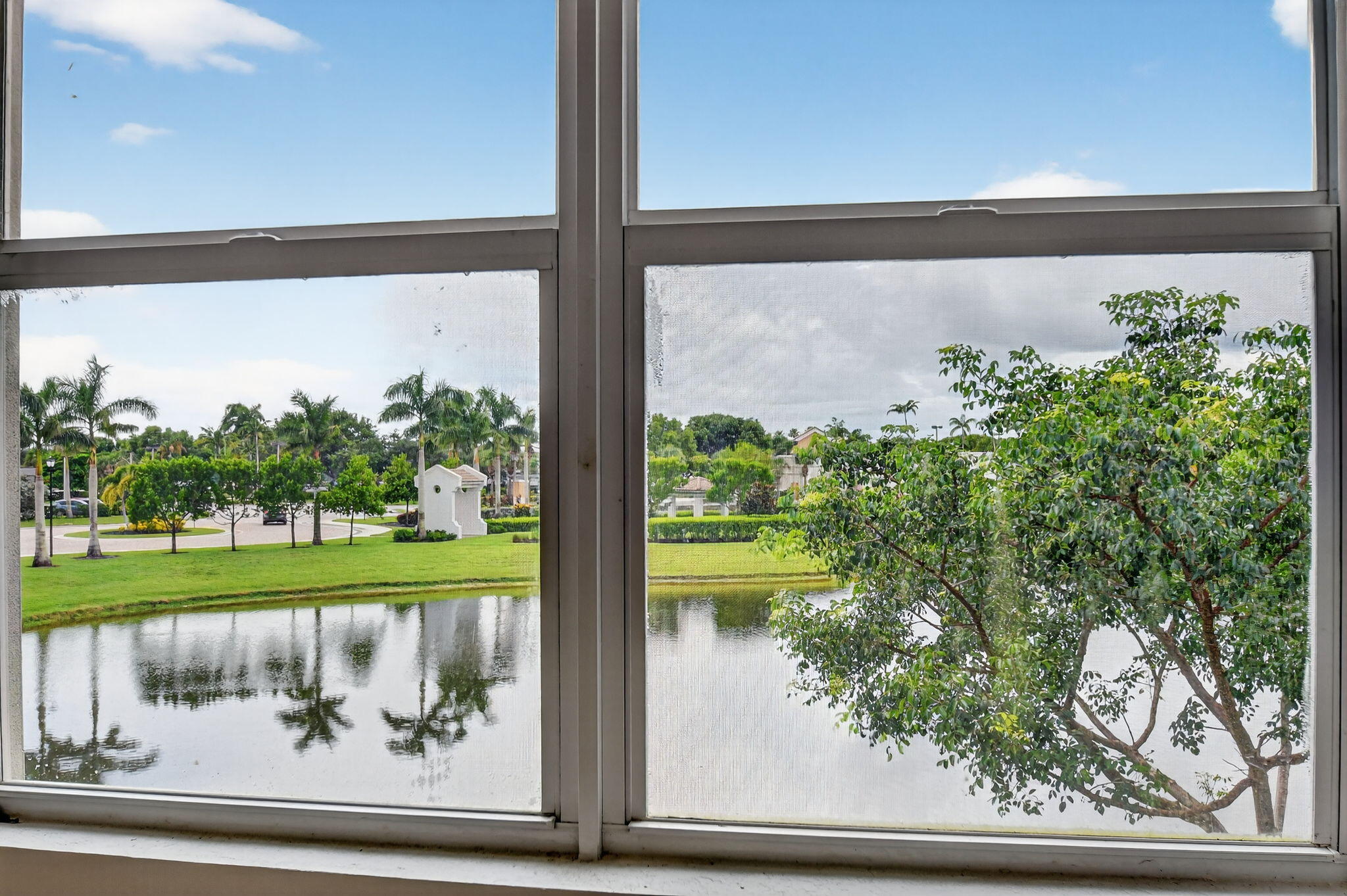 Lake Worth, Florida, 33467, United States, 4 Bedrooms Bedrooms, ,3 BathroomsBathrooms,Residential,For Sale,1819485