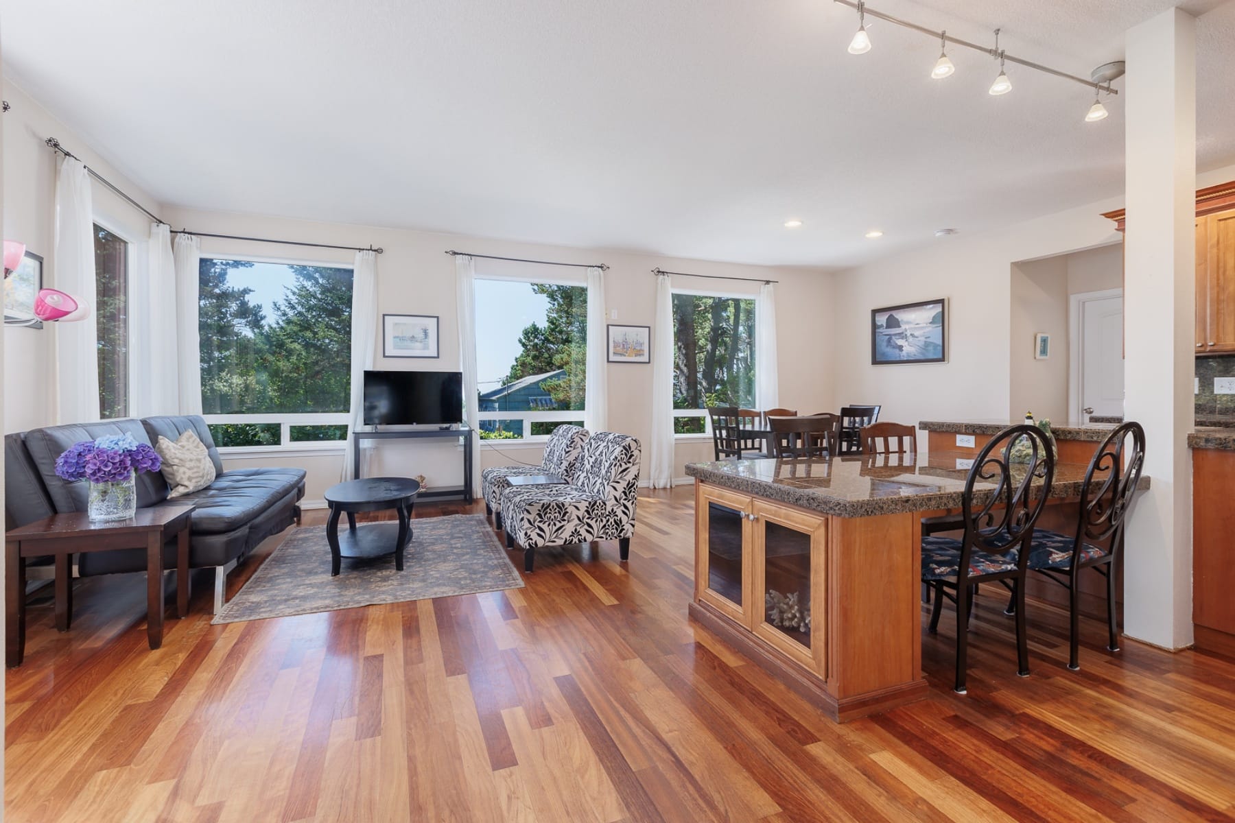 556 NW 56TH ST Newport, OR 97365 - 物件實景