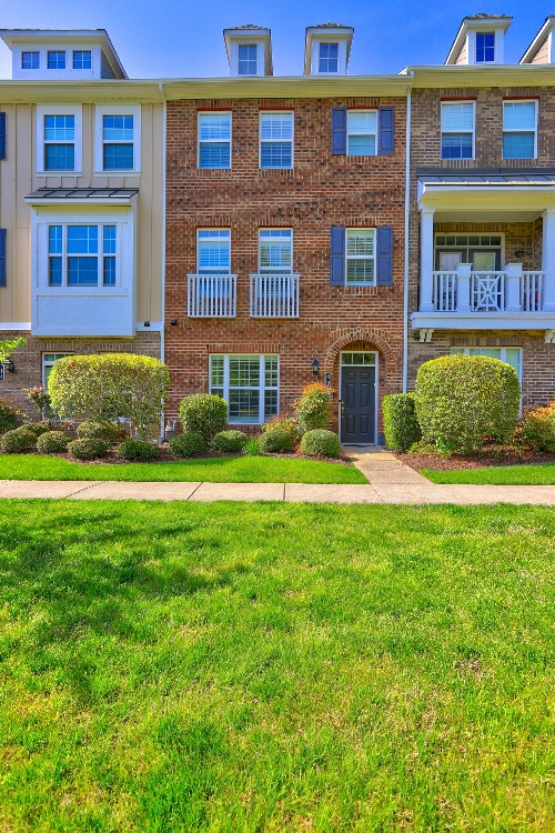 Williamsburg, Virginia, 23188, United States, 2 Bedrooms Bedrooms, ,4 BathroomsBathrooms,Residential,For Sale,1976349