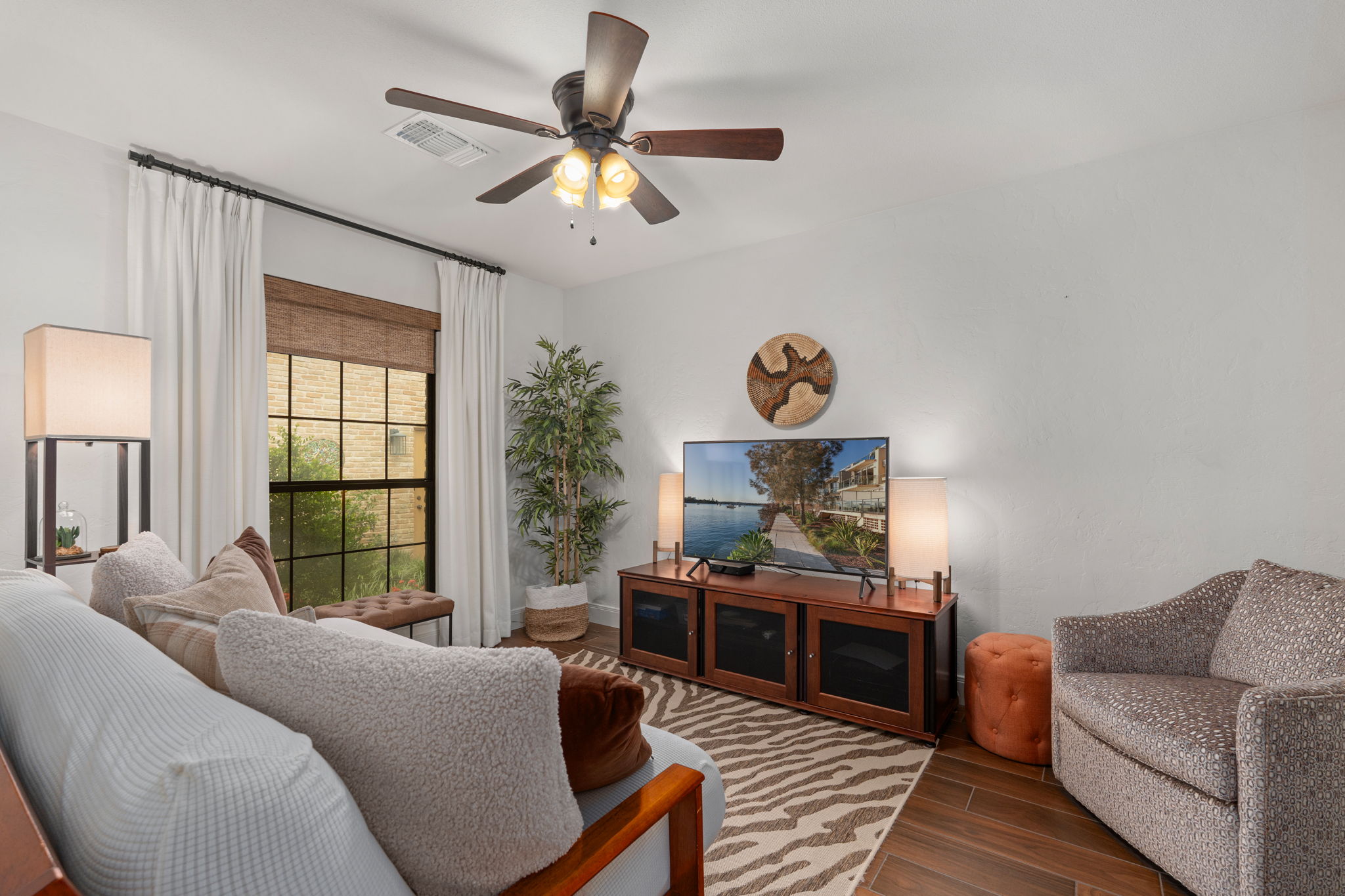  Jewel of Hunters Creek - 物件實景