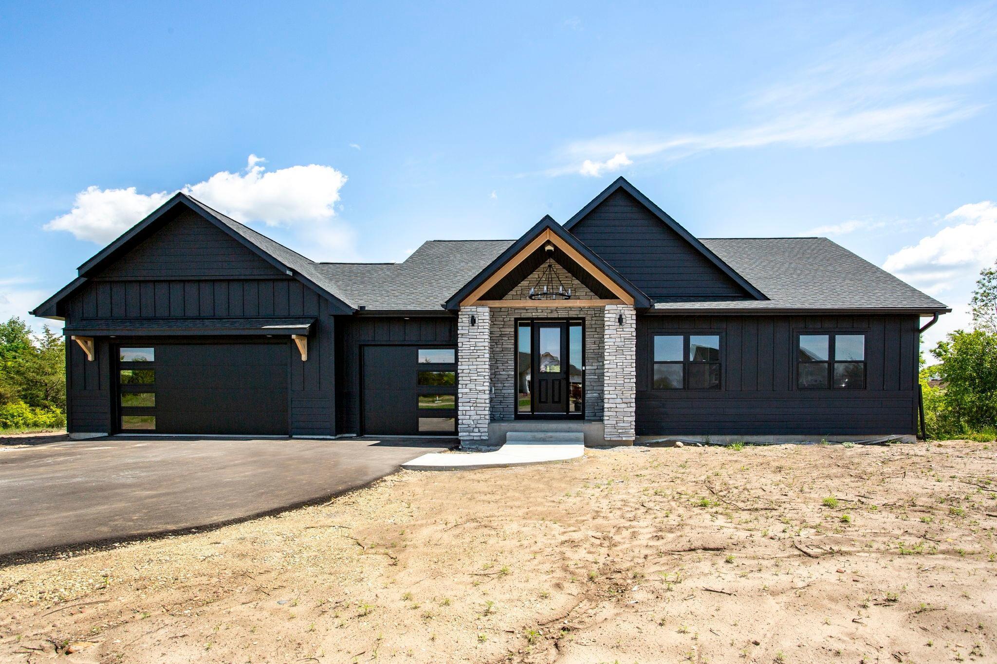New Richmond, Wisconsin, 54017, United States, 3 Bedrooms Bedrooms, ,2 BathroomsBathrooms,Residential,For Sale,1903402