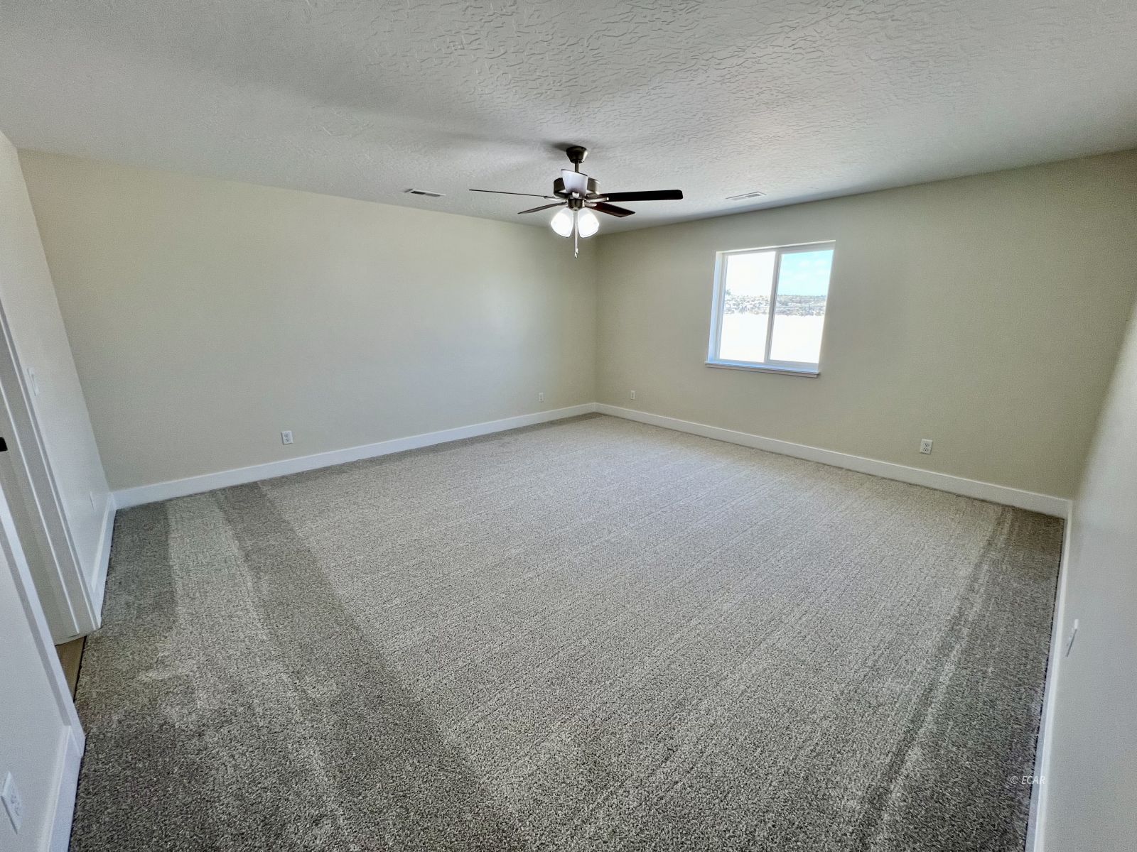 Elko, Nevada, 89801, United States, 4 Bedrooms Bedrooms, ,2 BathroomsBathrooms,Residential,For Sale,1698739