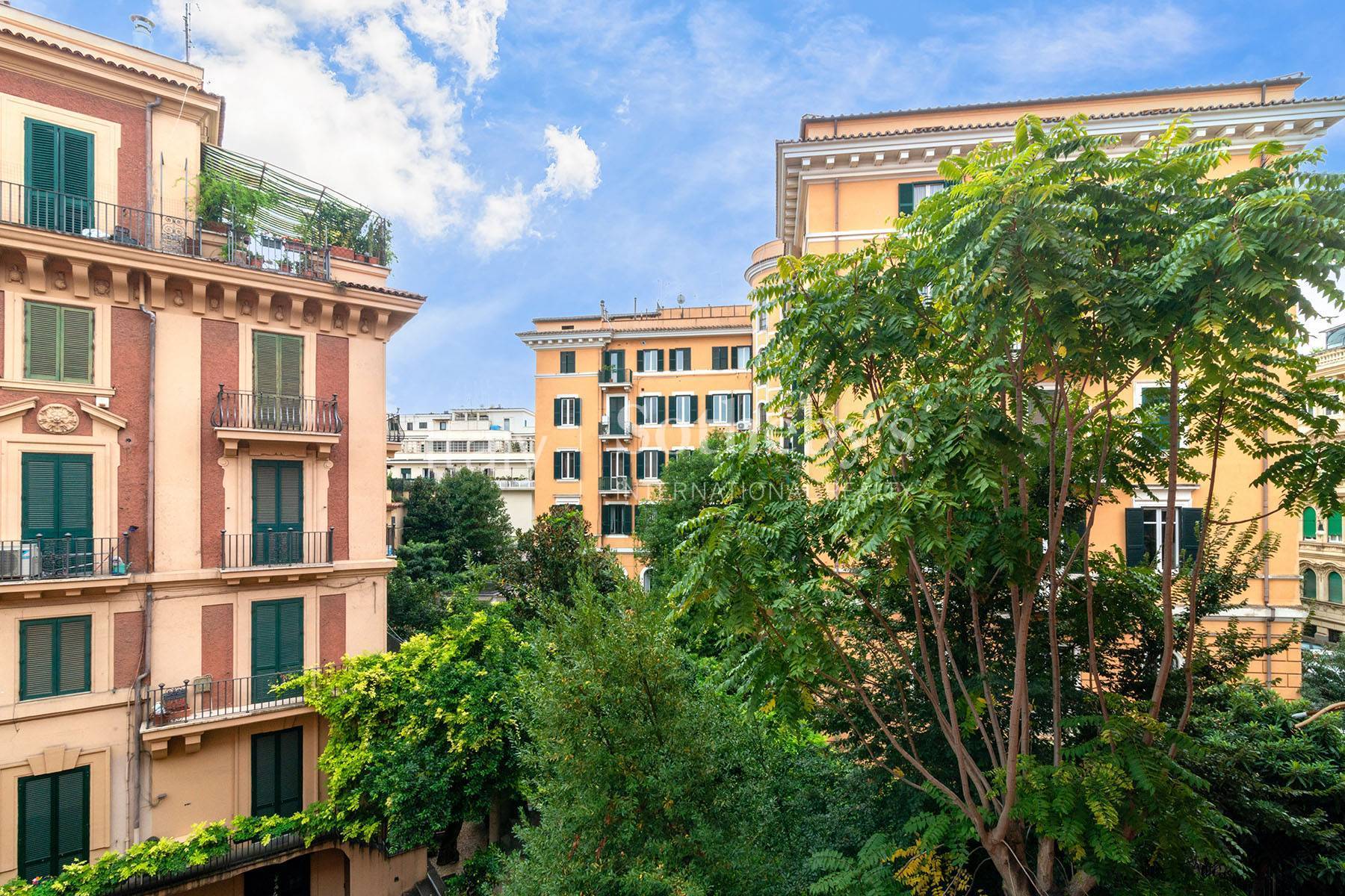  Elegant Period Residence Between Parioli and Pinciano - 物件實景