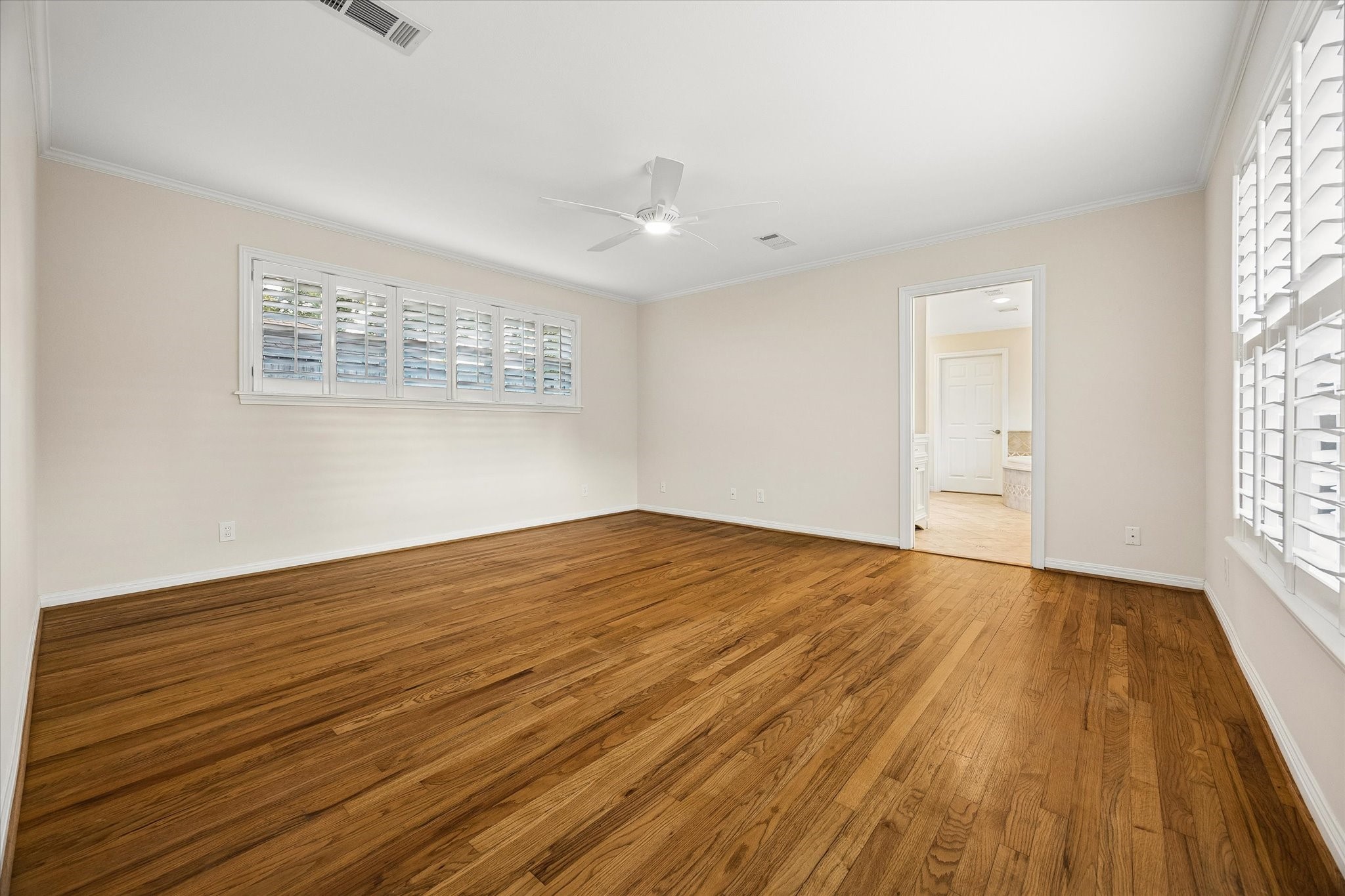  6235 Sugar Hill Drive - 物件實景
