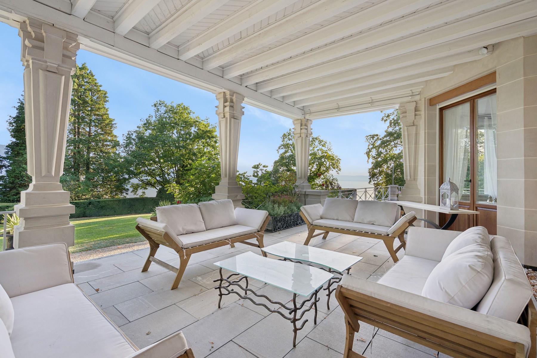  Lavaux: Iconic villa with views of Lake Geneva and the Alps, on a property of ne - 物件實景