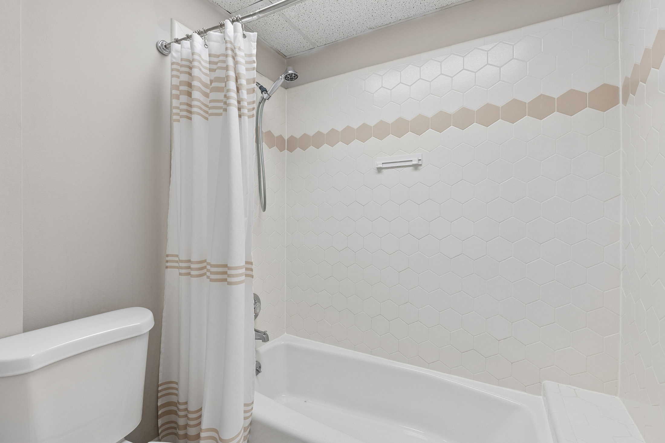  Beautifully Renovated French Provincial Home in Peachtree Corners - 物件實景