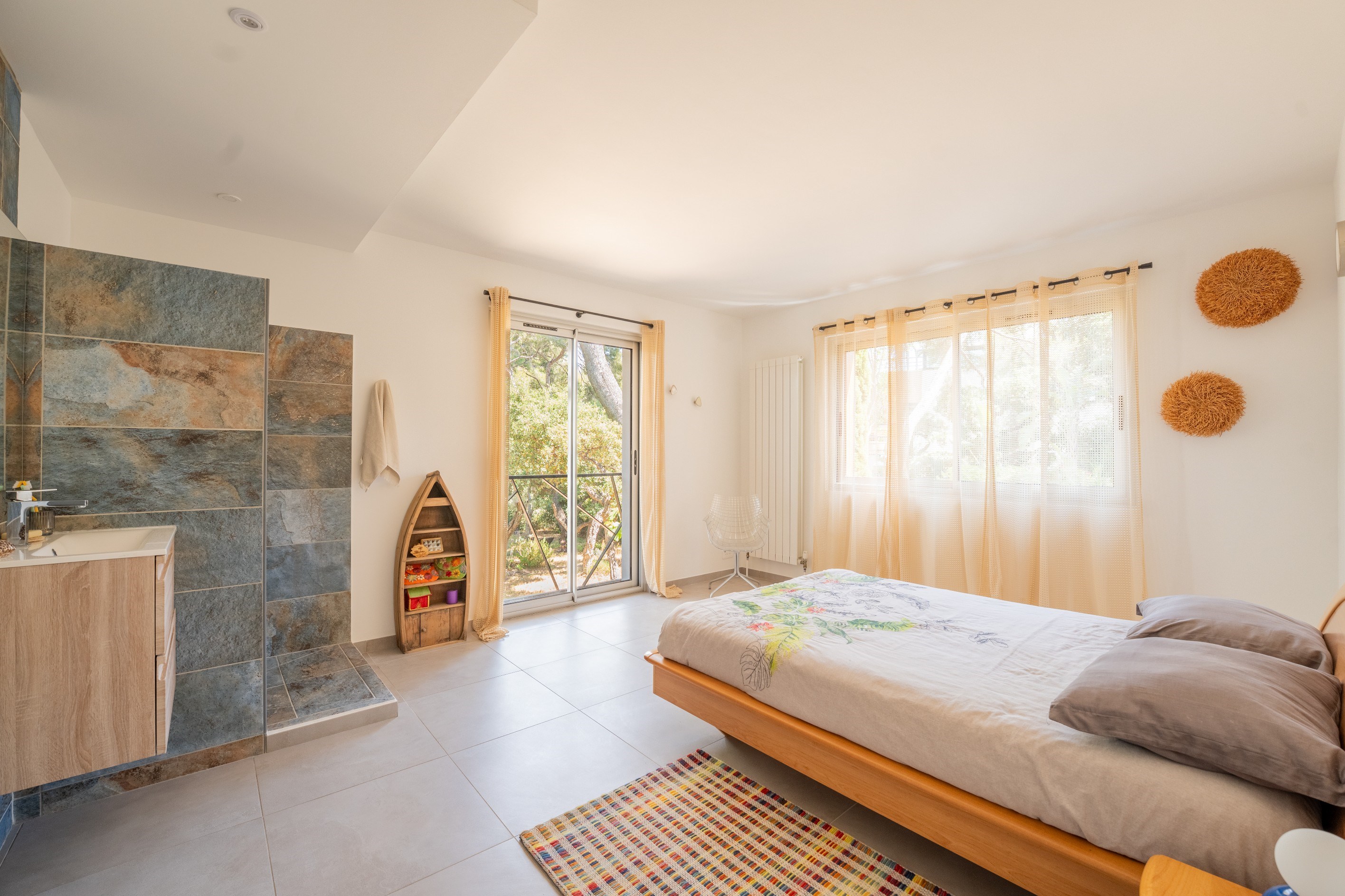  La Seyne-sur-Mer, Evescat neighborhood– Contemporary Home on Expansive Grounds - 物件實景