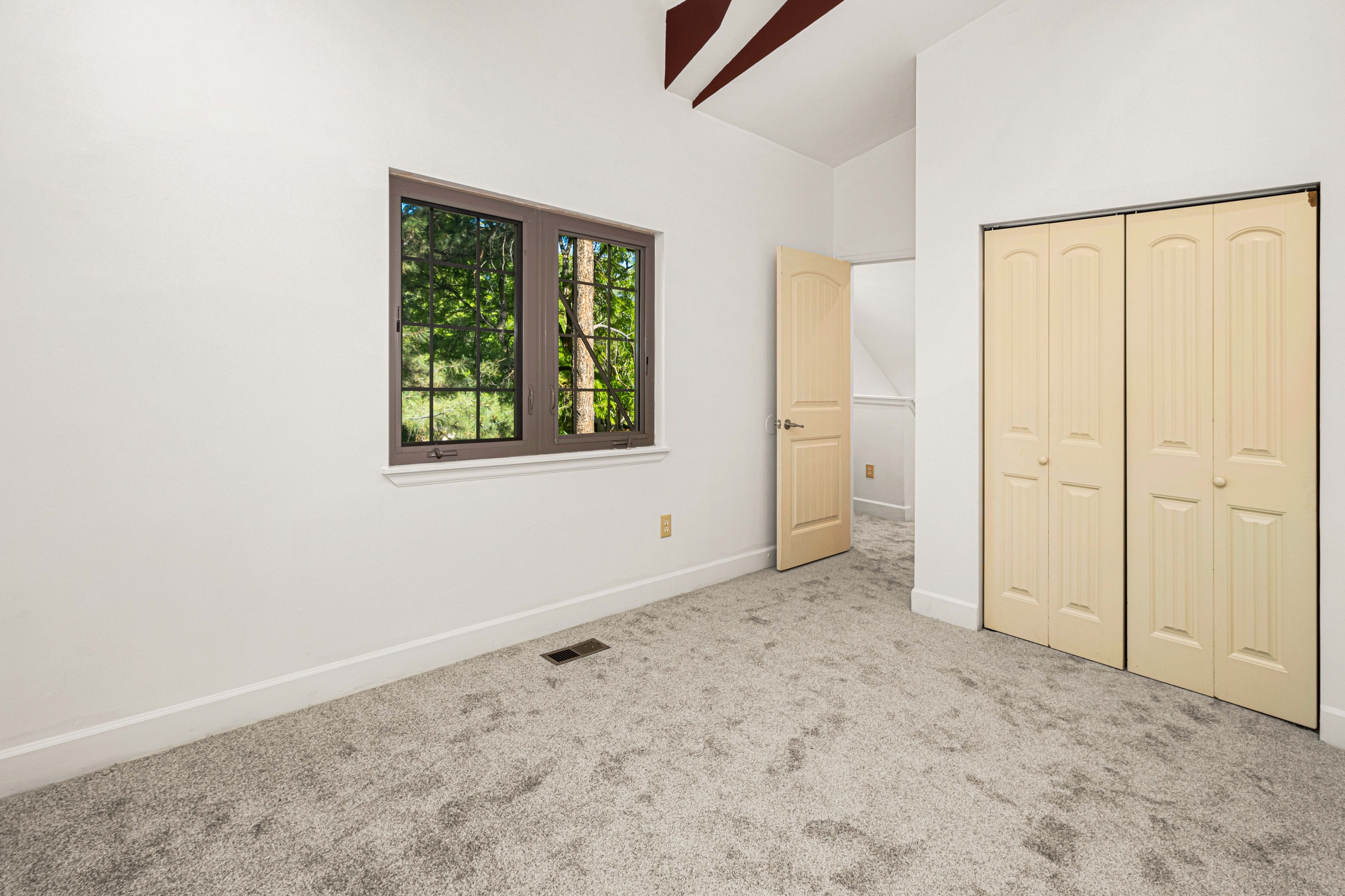  Exceptional Downtown Duplex Living - 物件實景