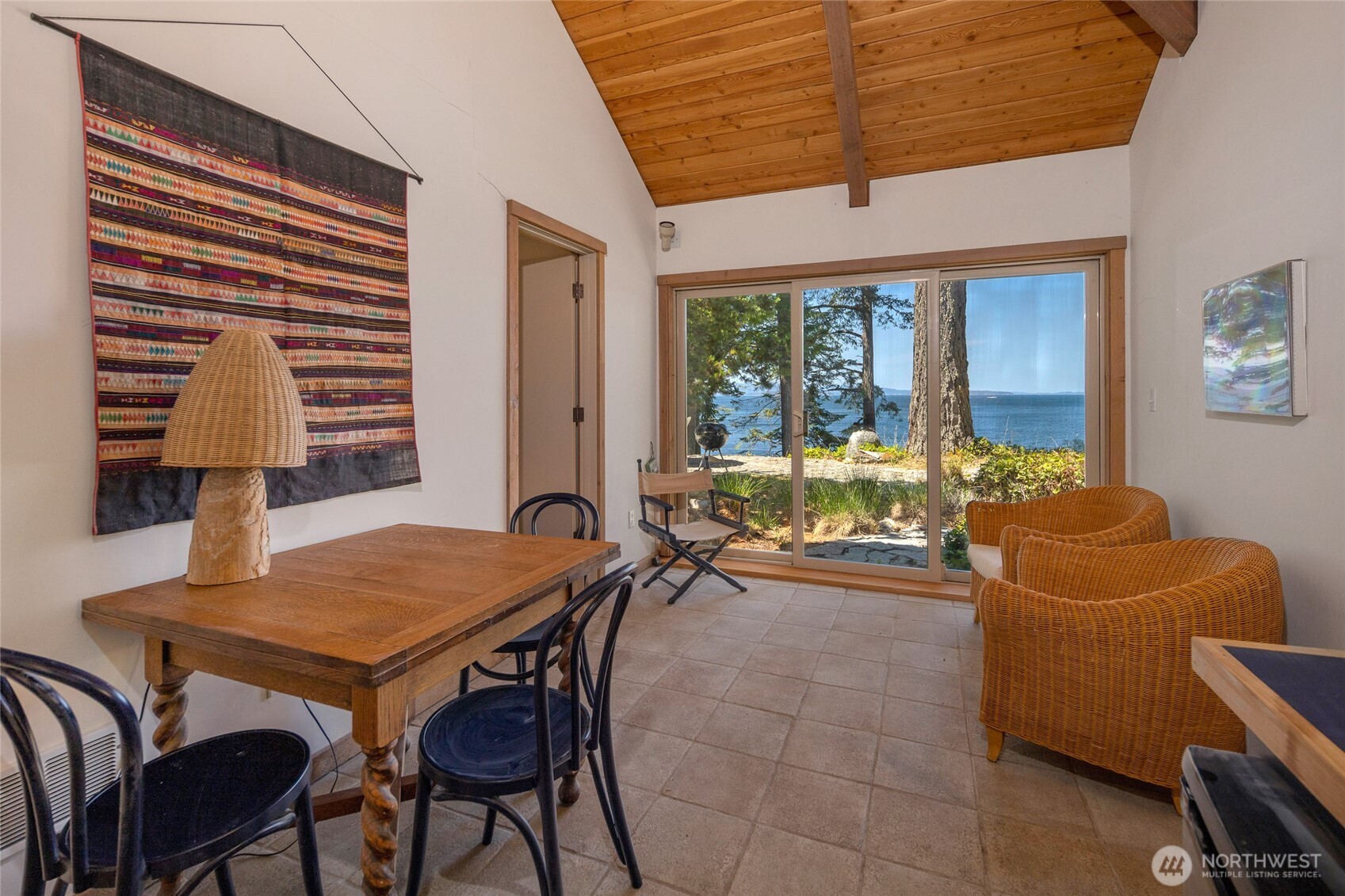 Henry Island, Washington, 98250, United States, 4 Bedrooms Bedrooms, ,1 BathroomBathrooms,Residential,For Sale,1988097